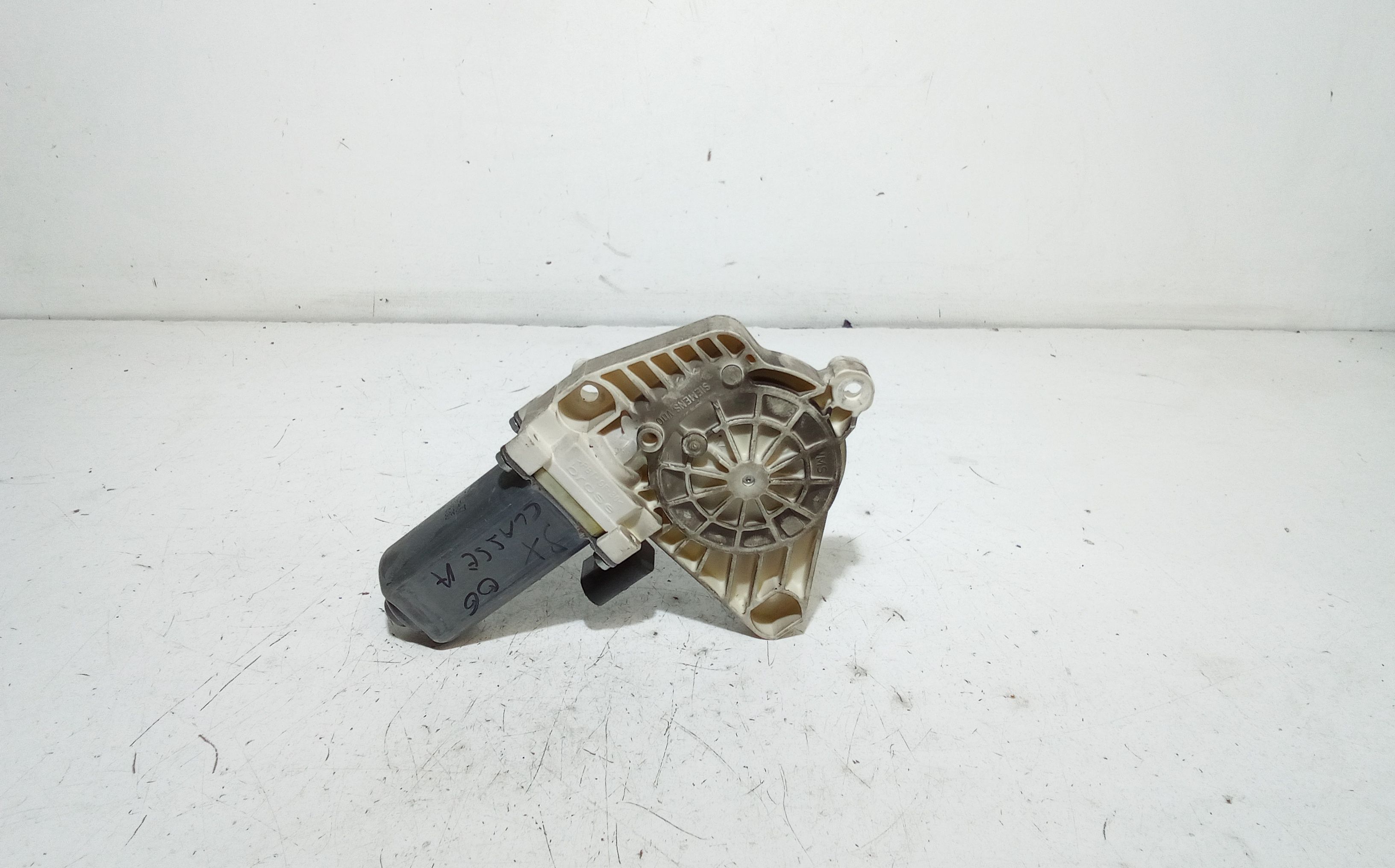 Motorino Alzacristallo Porta Ant. Sinistro A1698204142 Usato