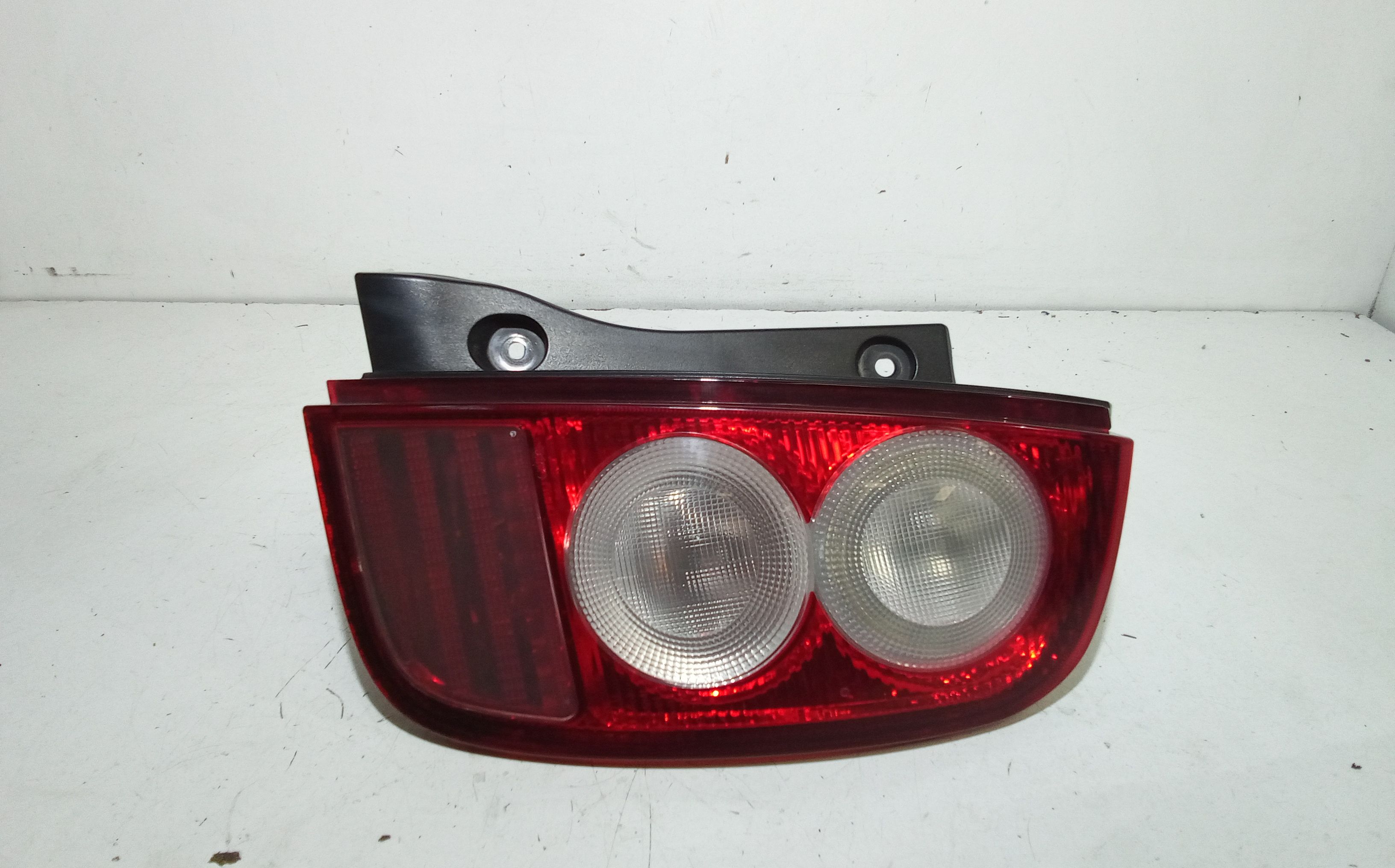 Fanale Post. Destro 26550AX720 Usato