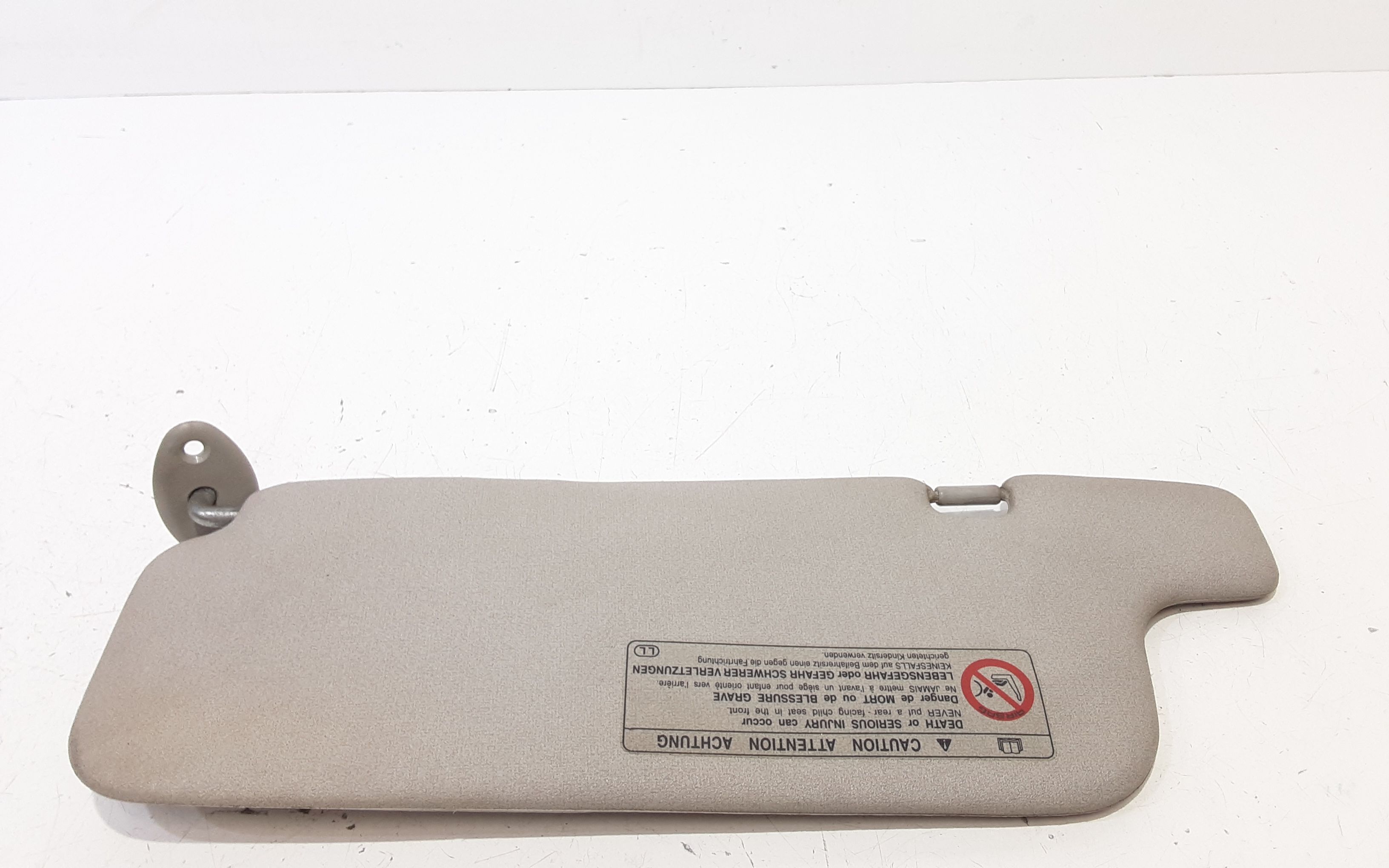 Aletta Parasole Parabrezza Destro 7431052041B0 Usato