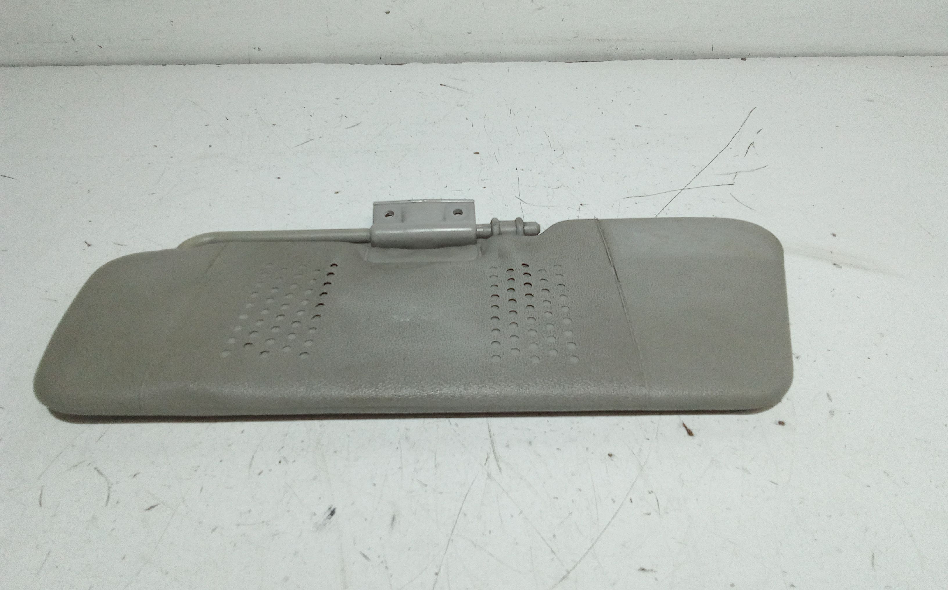 Aletta Parasole Parabrezza Sinistro 735244330 Usato