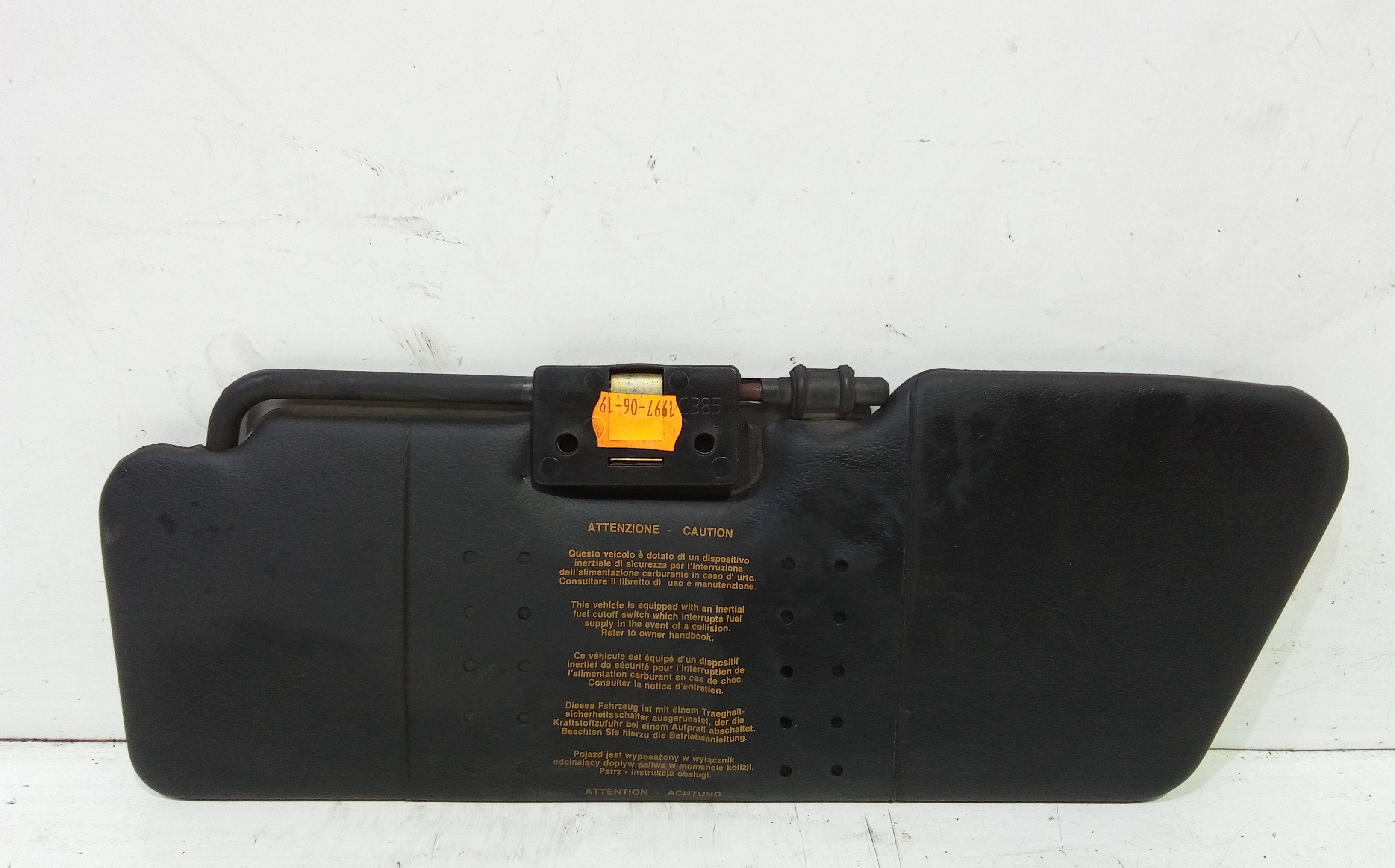 Aletta Parasole Parabrezza Sinistro 714655080 Usato