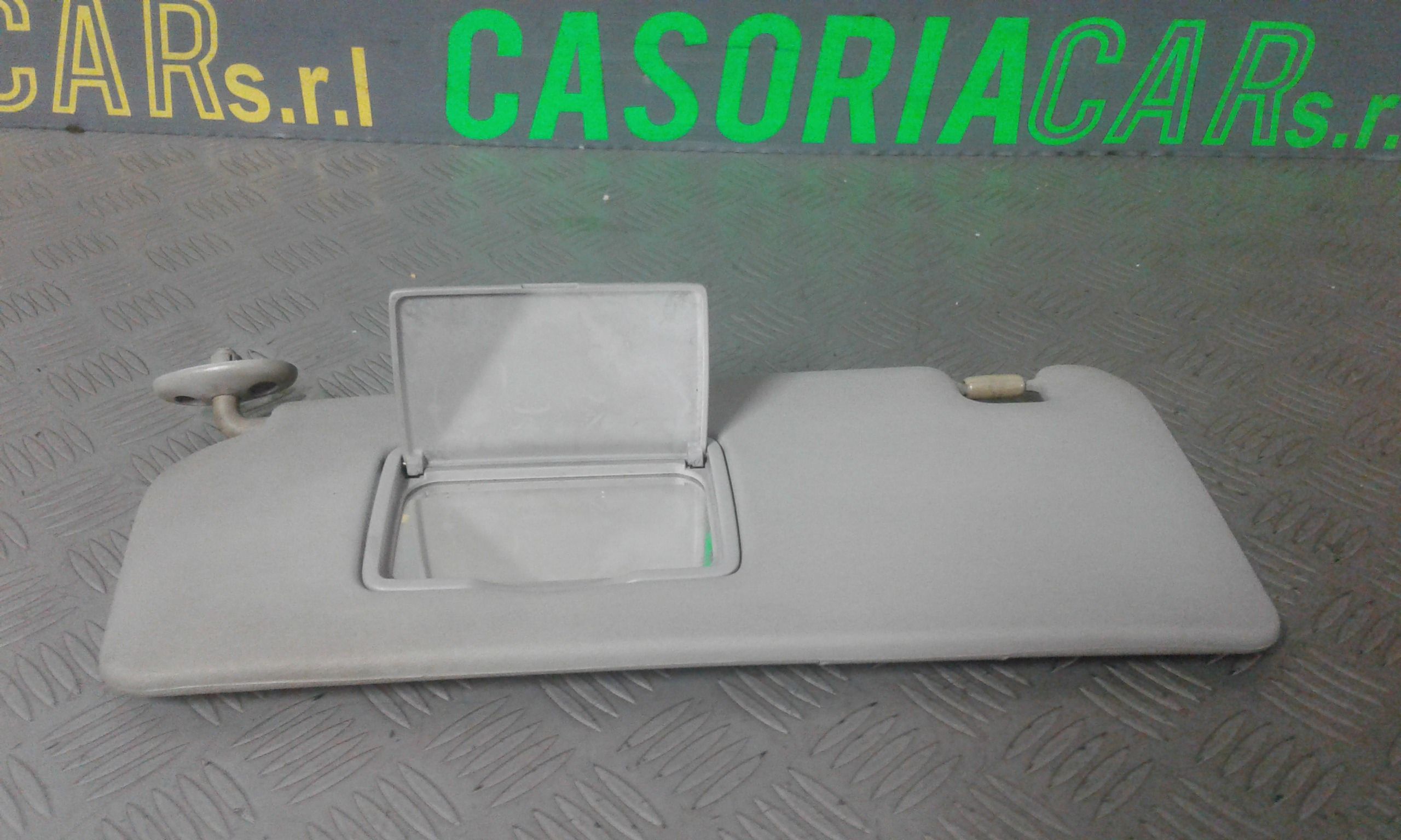 Aletta Parasole Parabrezza Sinistro 83280SAAG41ZA Usato