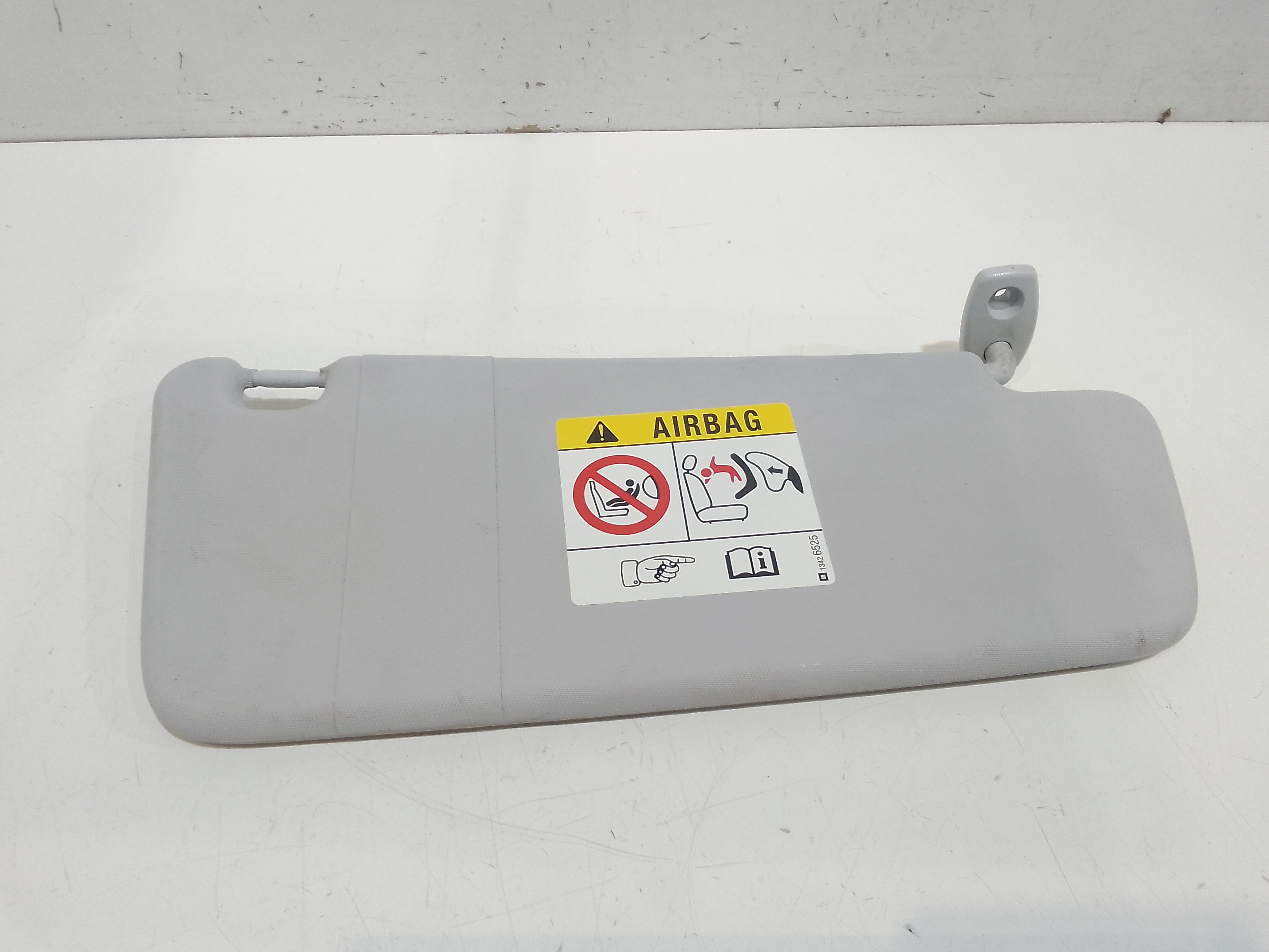 Aletta Parasole Parabrezza Destro 39179416 Usato