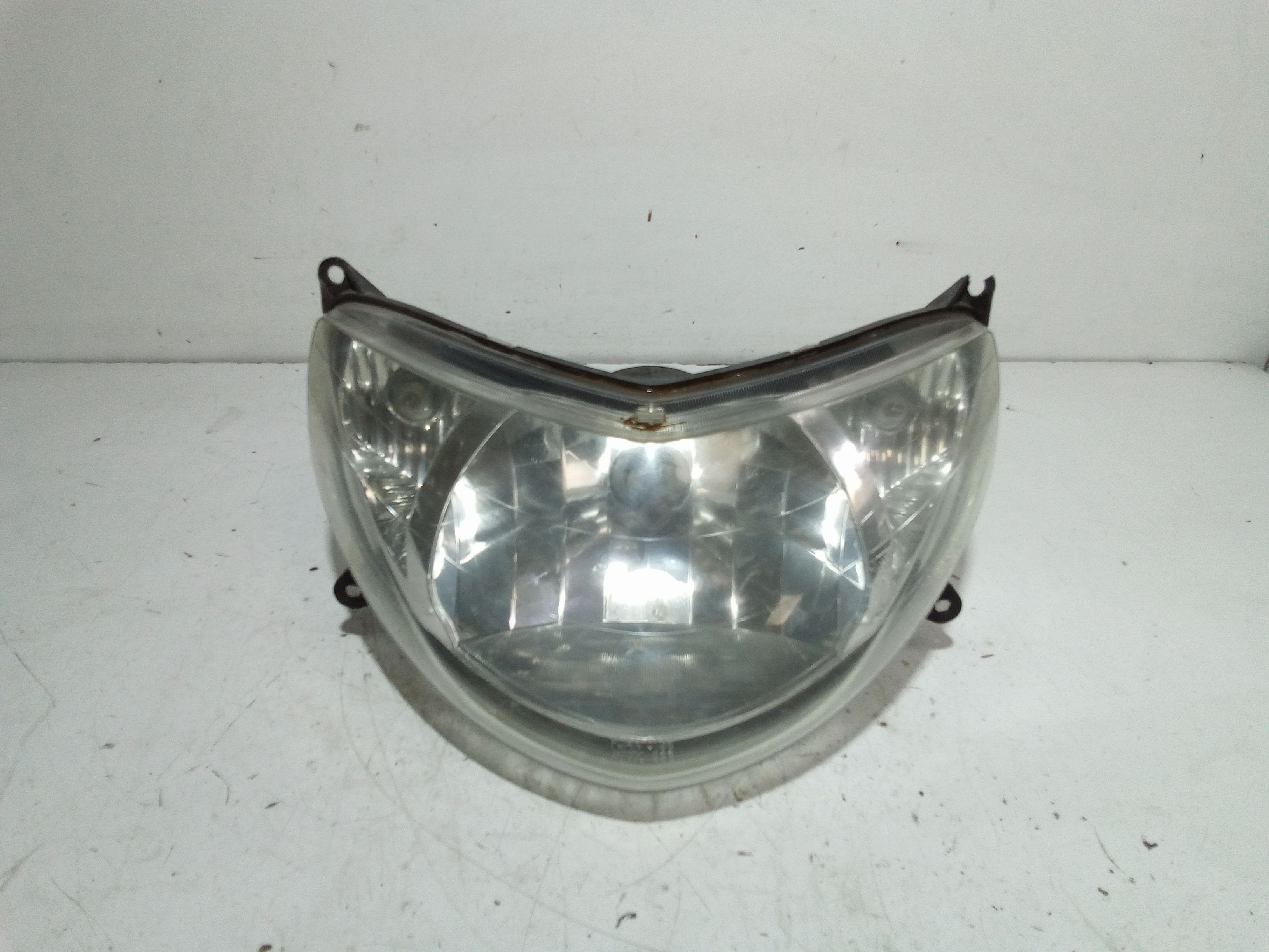 Faro Anteriore Usato