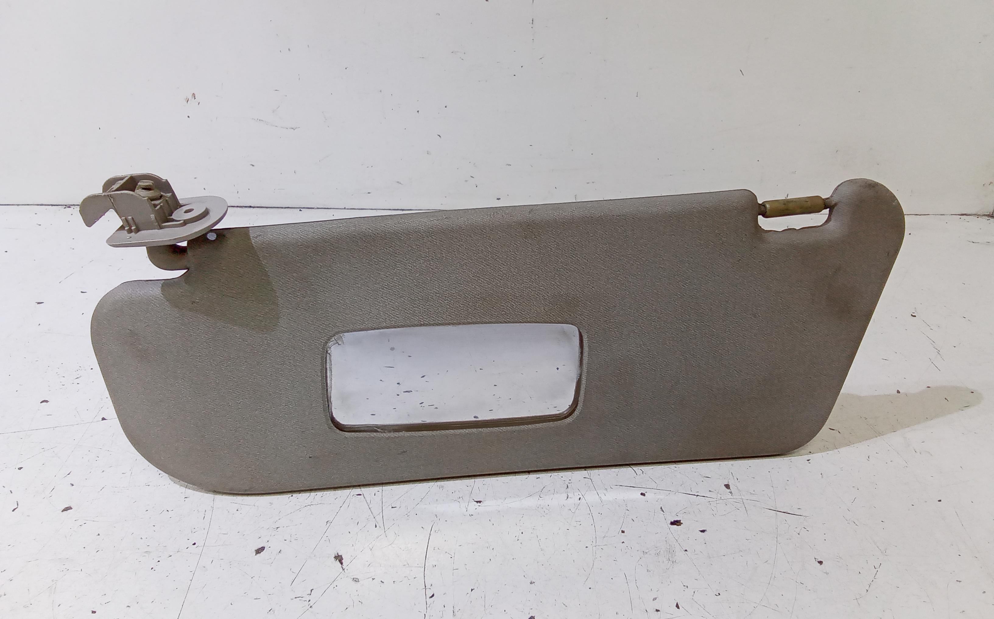 Aletta Parasole Parabrezza Sinistro 96650112 Usato