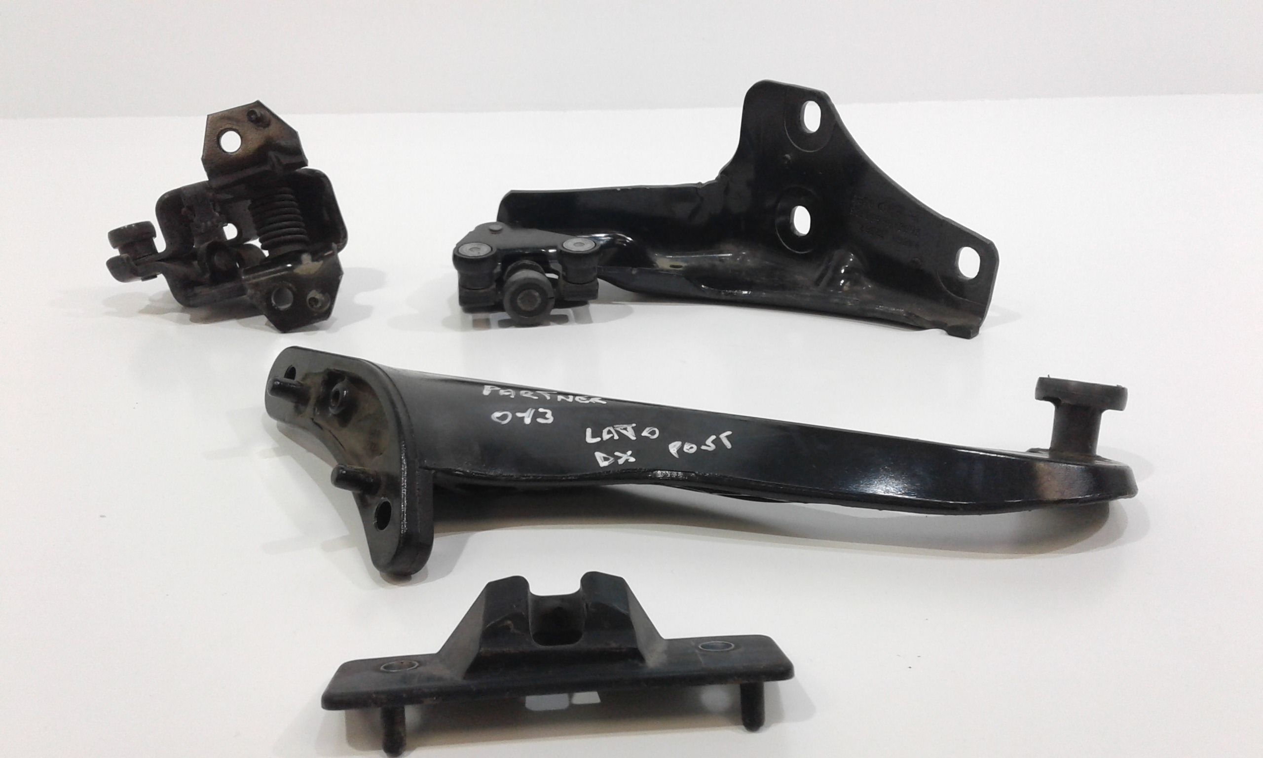 Cerniera Portello Post. Destro Usato