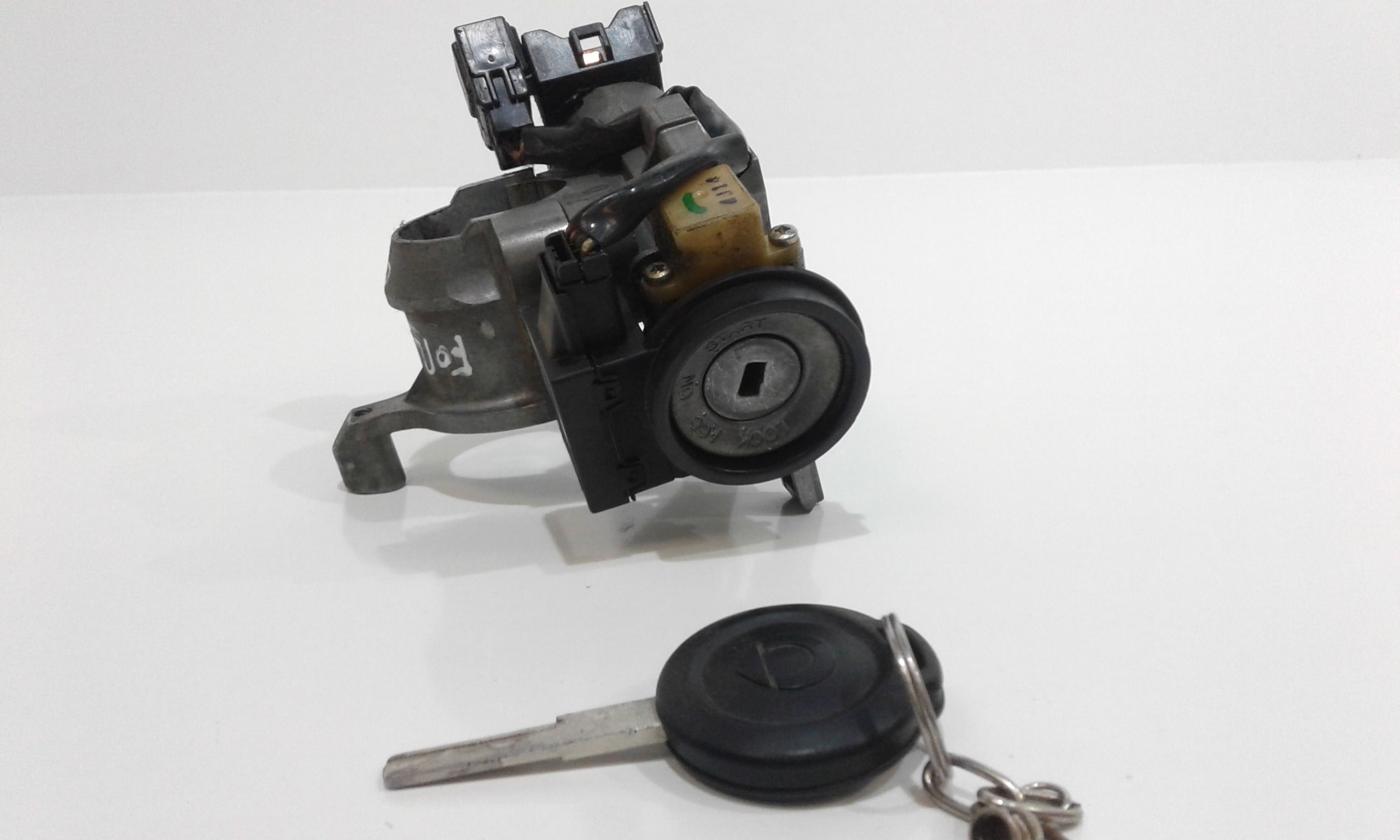 Commutatore Avviamento Con Cilindretti Serrature Usato