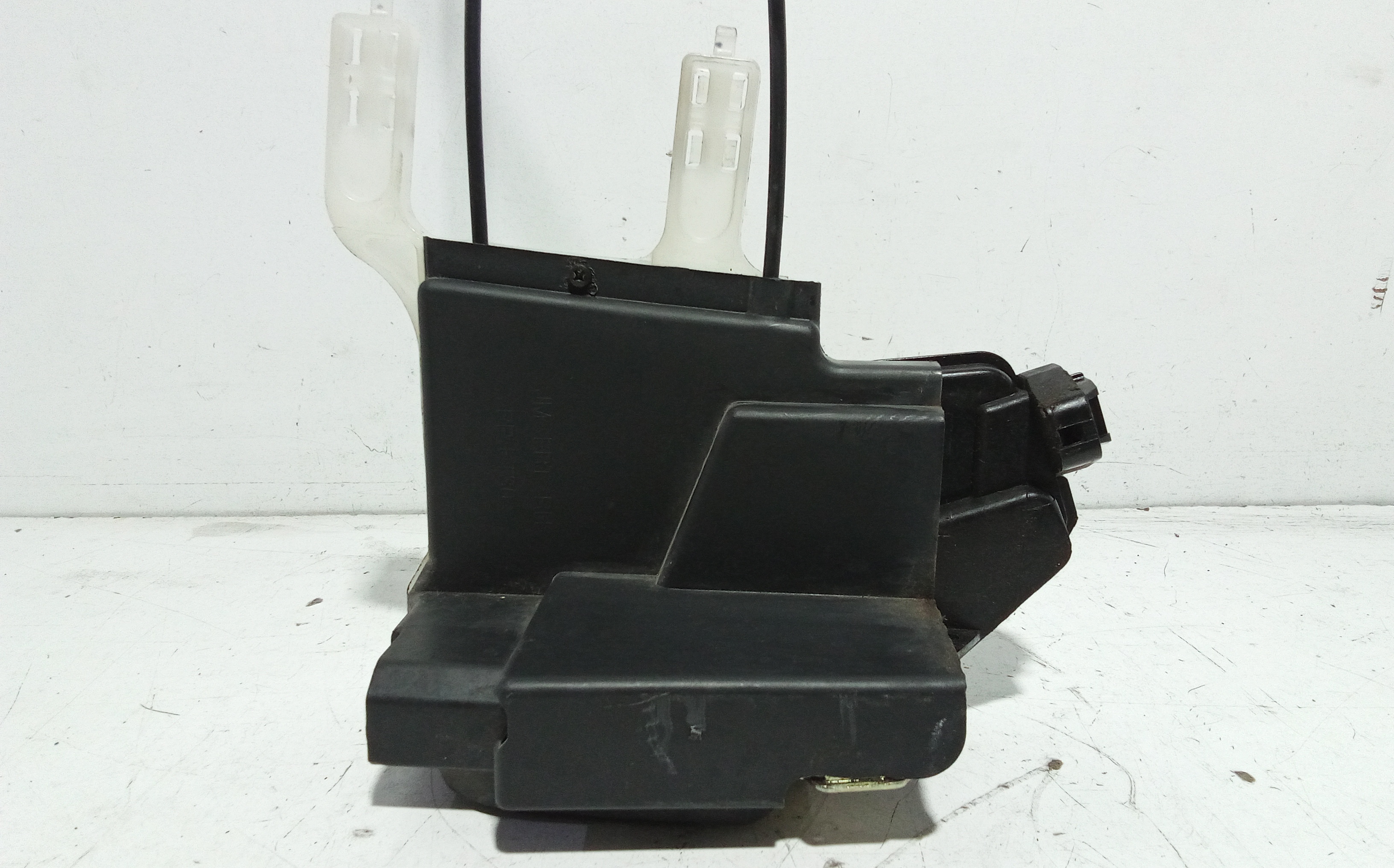 Serratura Porta Ant. Destro 813202E000 Usato