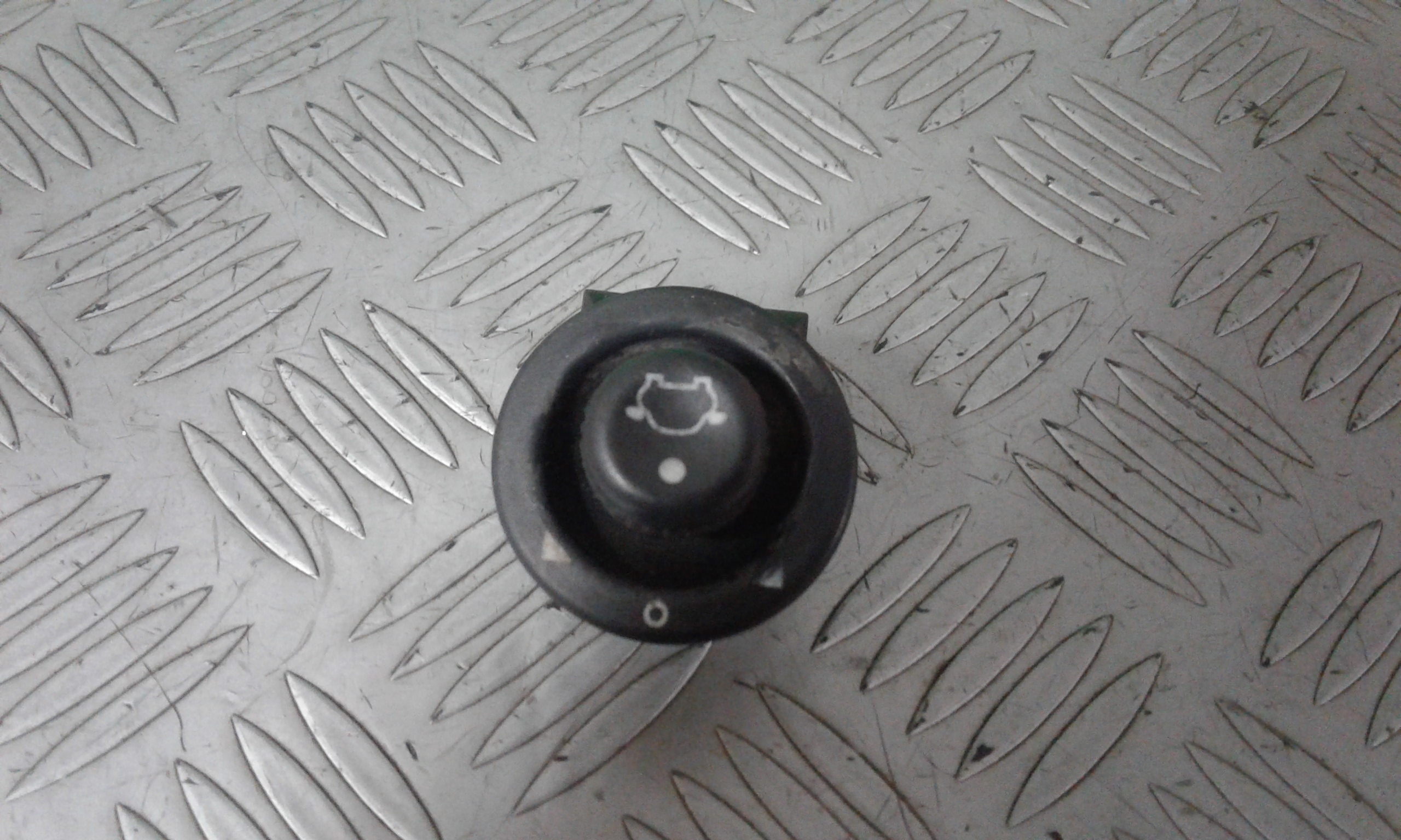 Interruttore Regolazione Retrovisore Est. 4495427 Usato