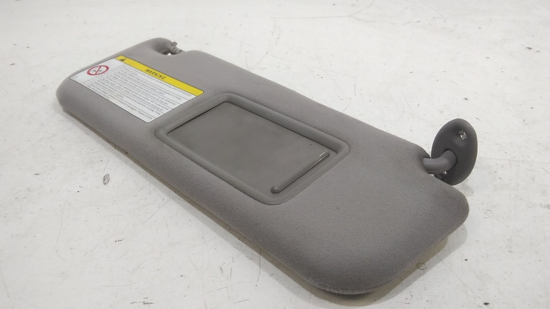 Aletta Parasole Parabrezza Destro 7431047133B4 Usato