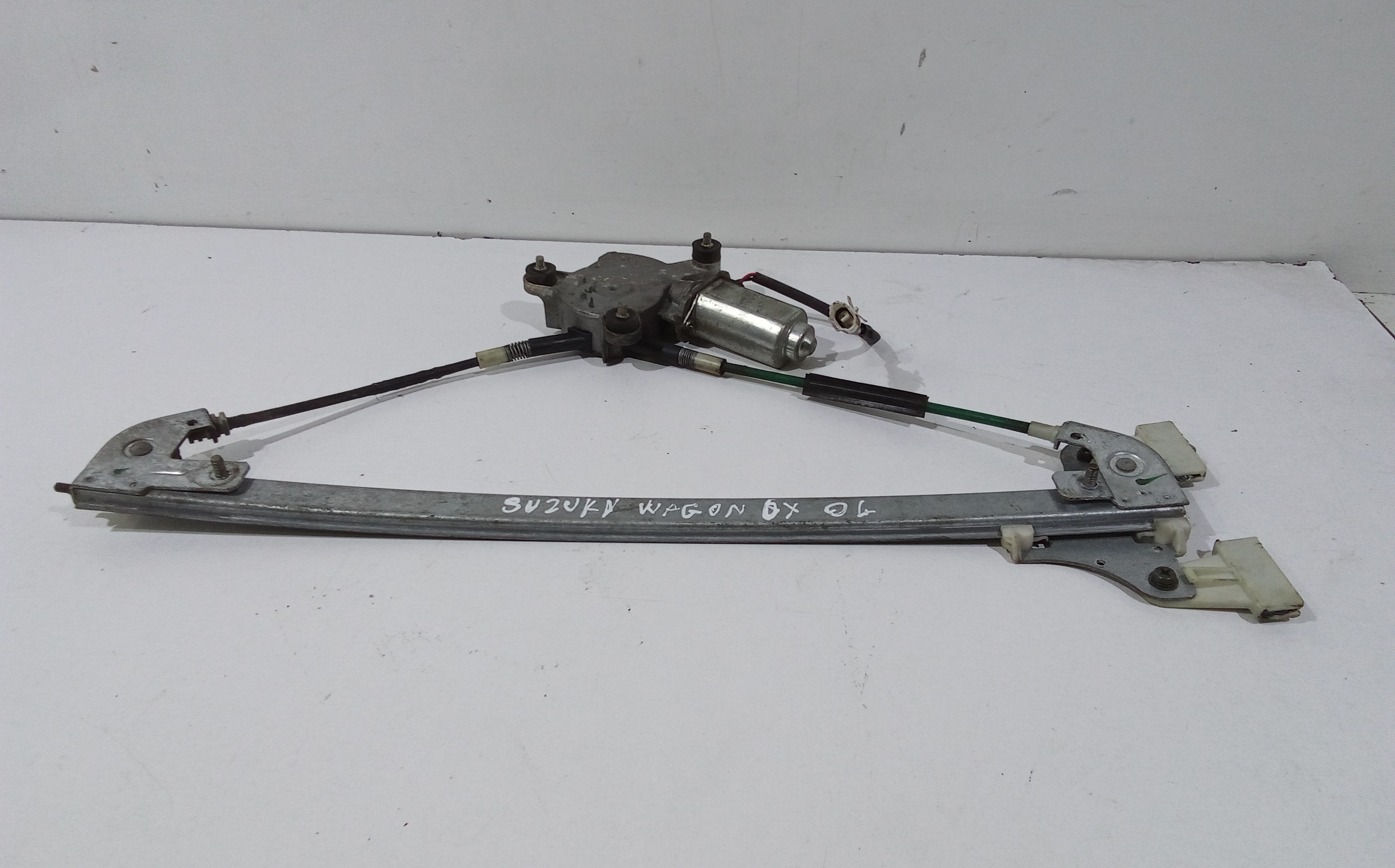 Alzacristallo Porta Ant. Destro 8341083E00000 Usato