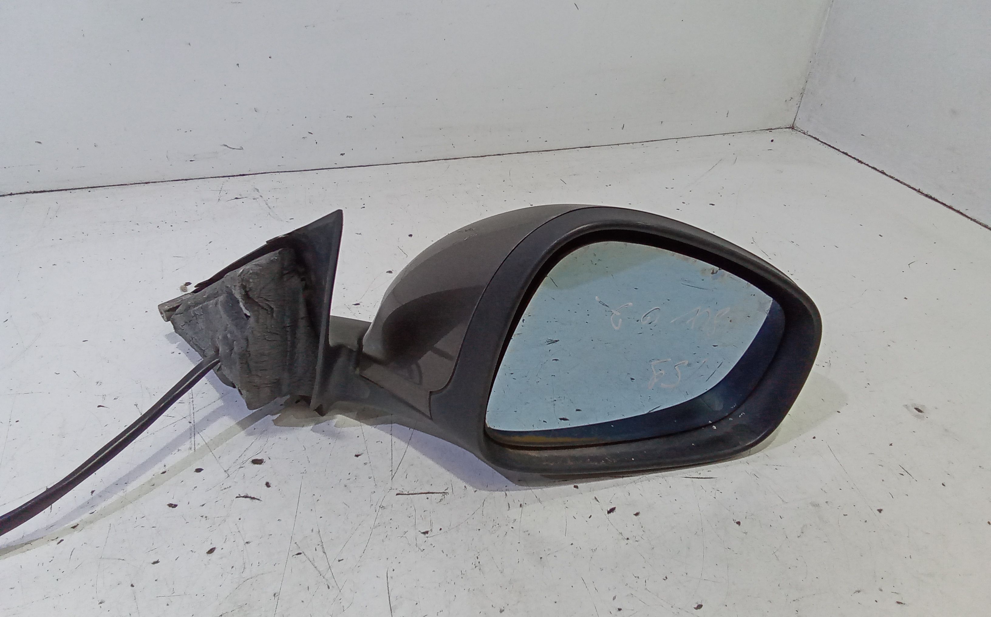 Retrovisore Est. Destro Usato