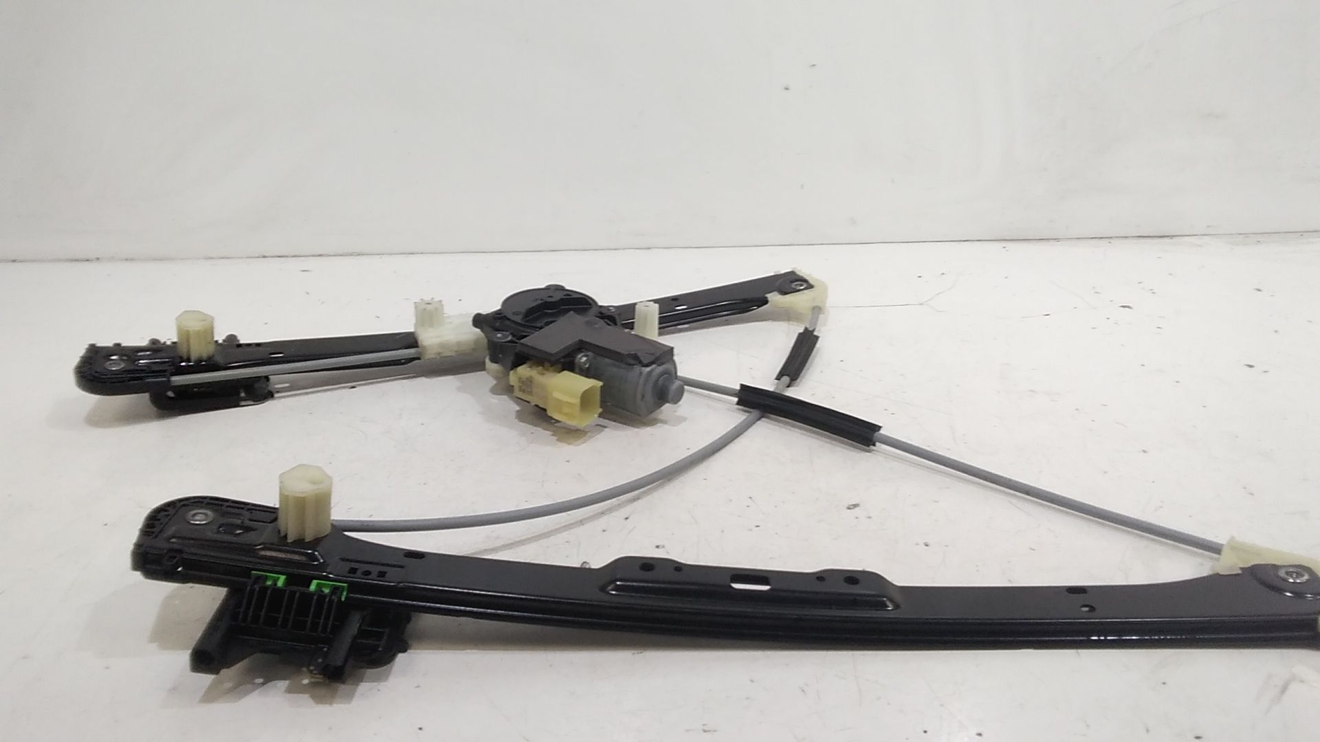 Alzacristallo Porta Ant. Destro Usato