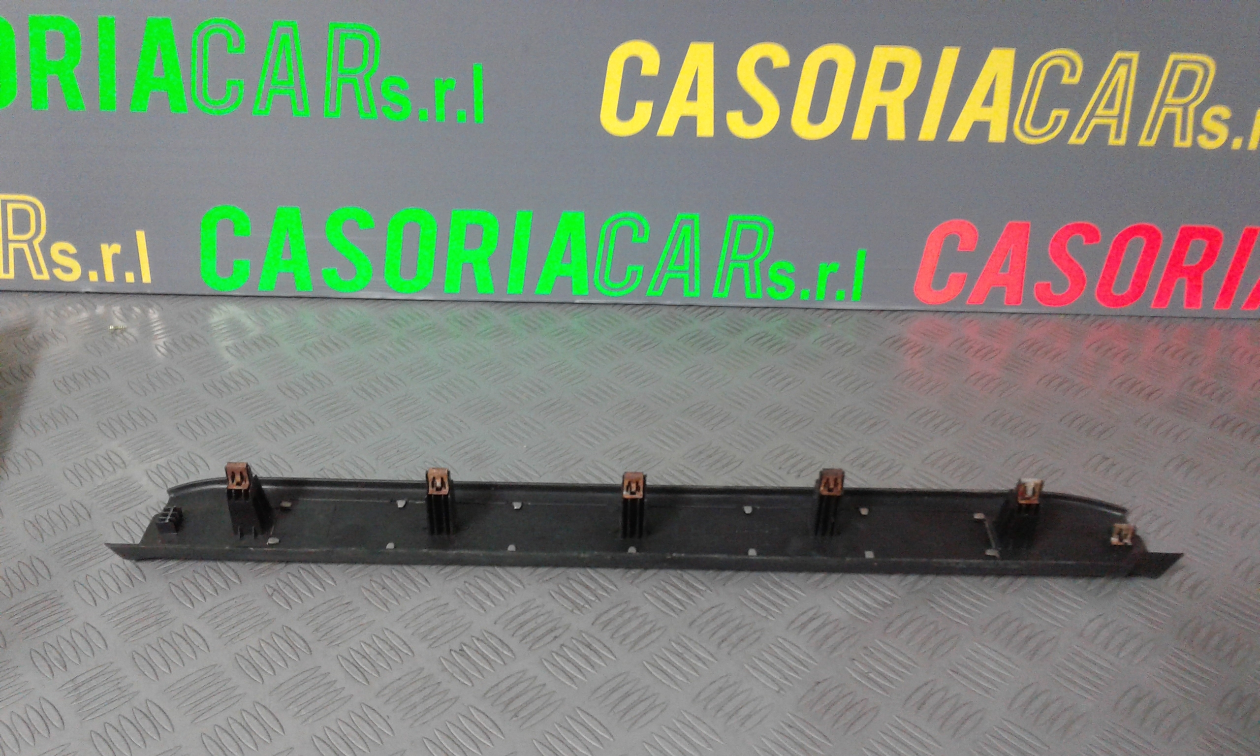 Rivestimento Int. Battitacco Ant. Sx Usato