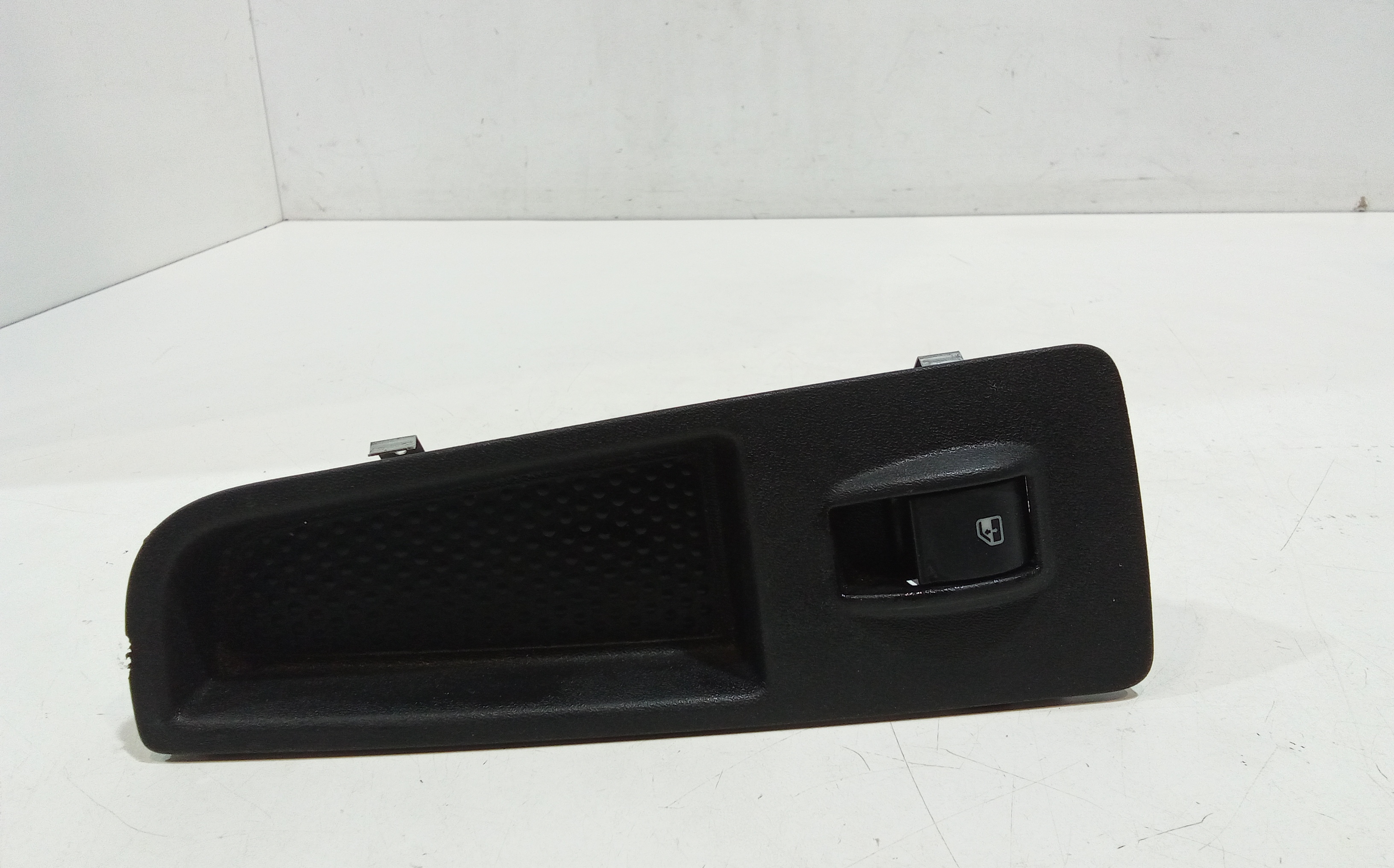 Interruttore Alzacristalli Porta Ant. Destro 735474942 Usato