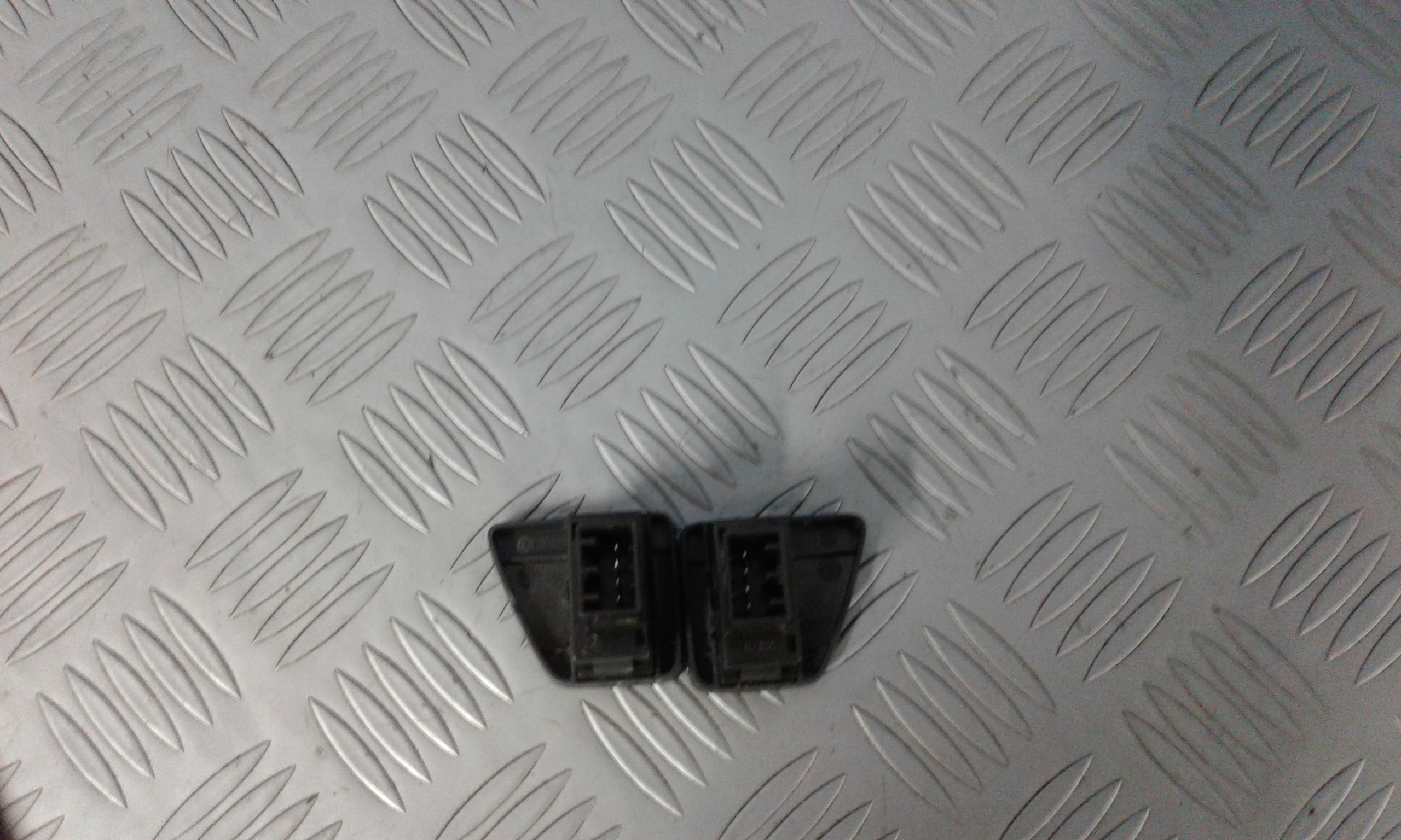 Blocco Comandi Multifunzioni 735451105 Usato