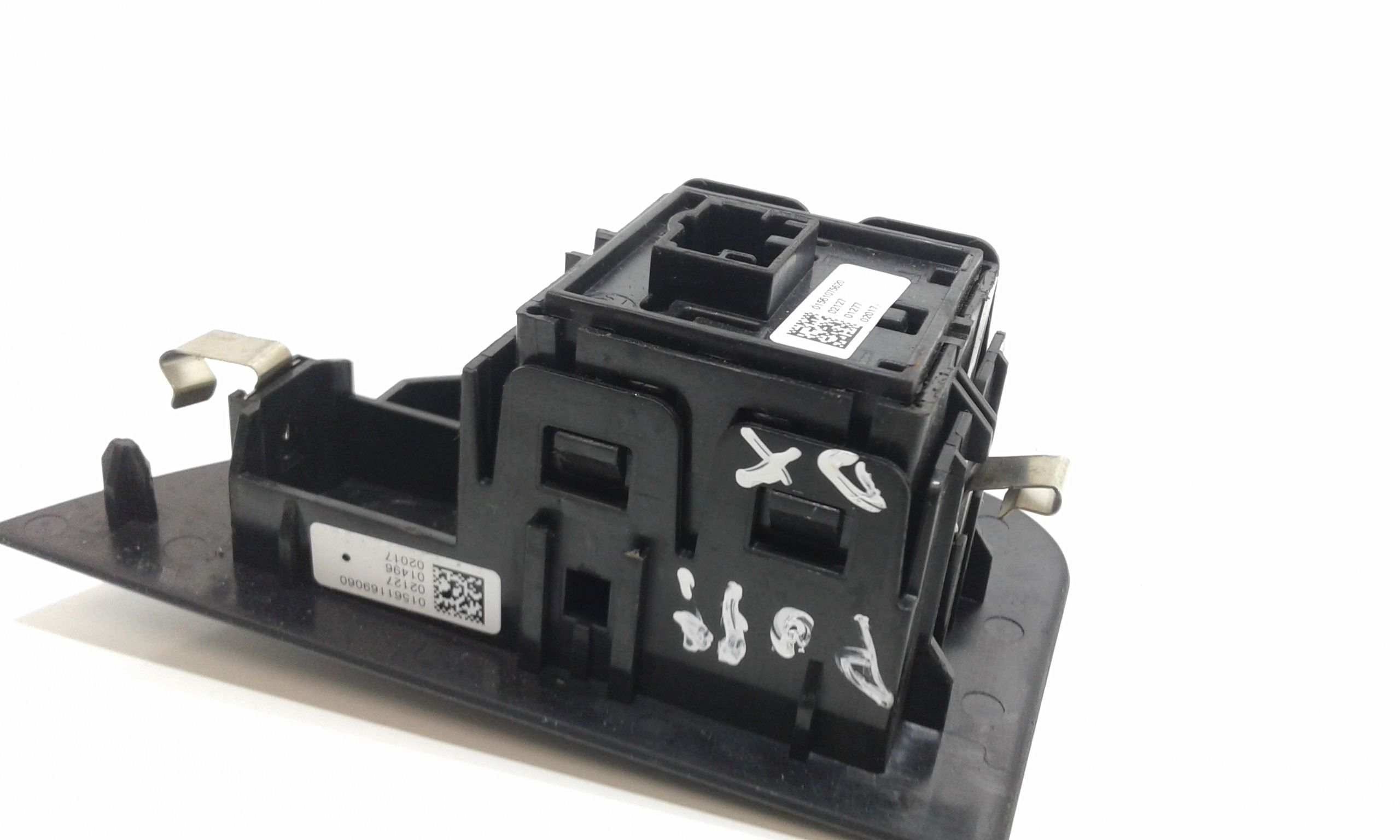 Interruttore Alzacristalli Porta Post. Destro 156116906 Usato