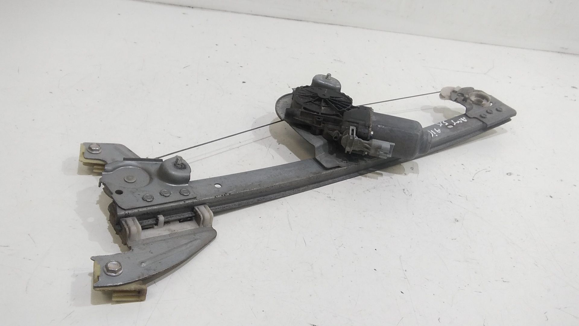 Alzacristallo Porta Ant. Sinistro 698200H010 Usato