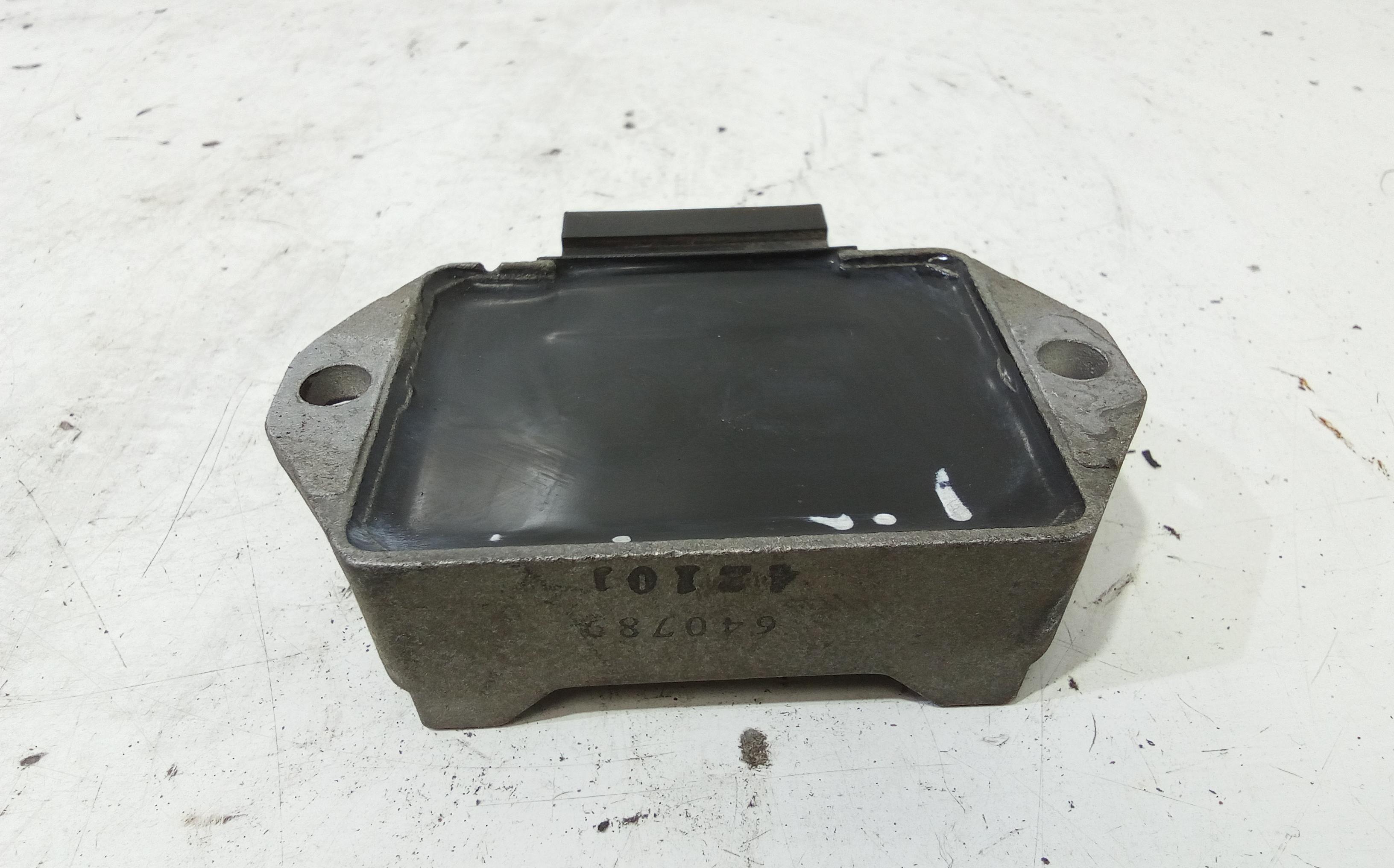 Regolatore Tensione Usato