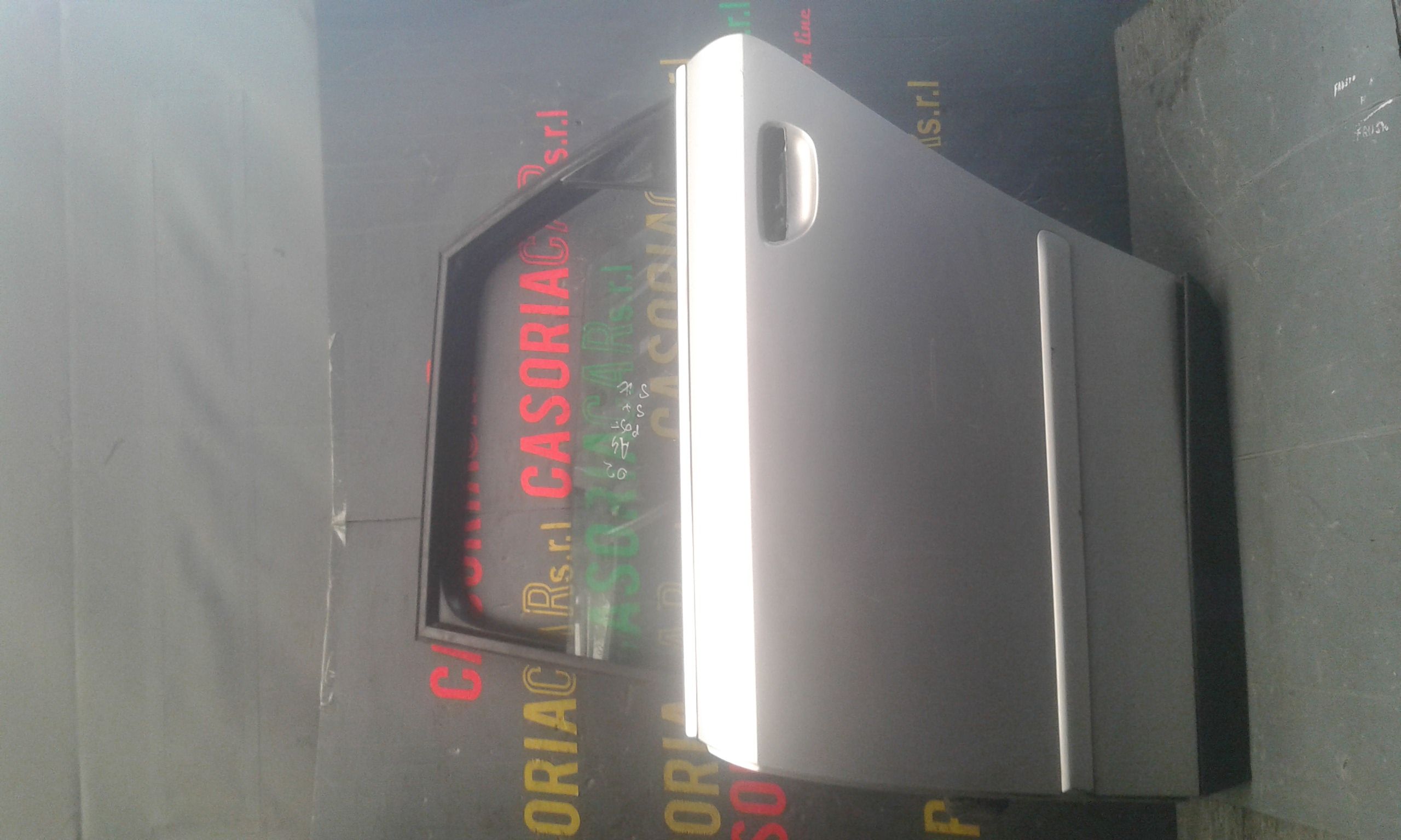 Porta Post. Sinistro 8E0833051 Usato