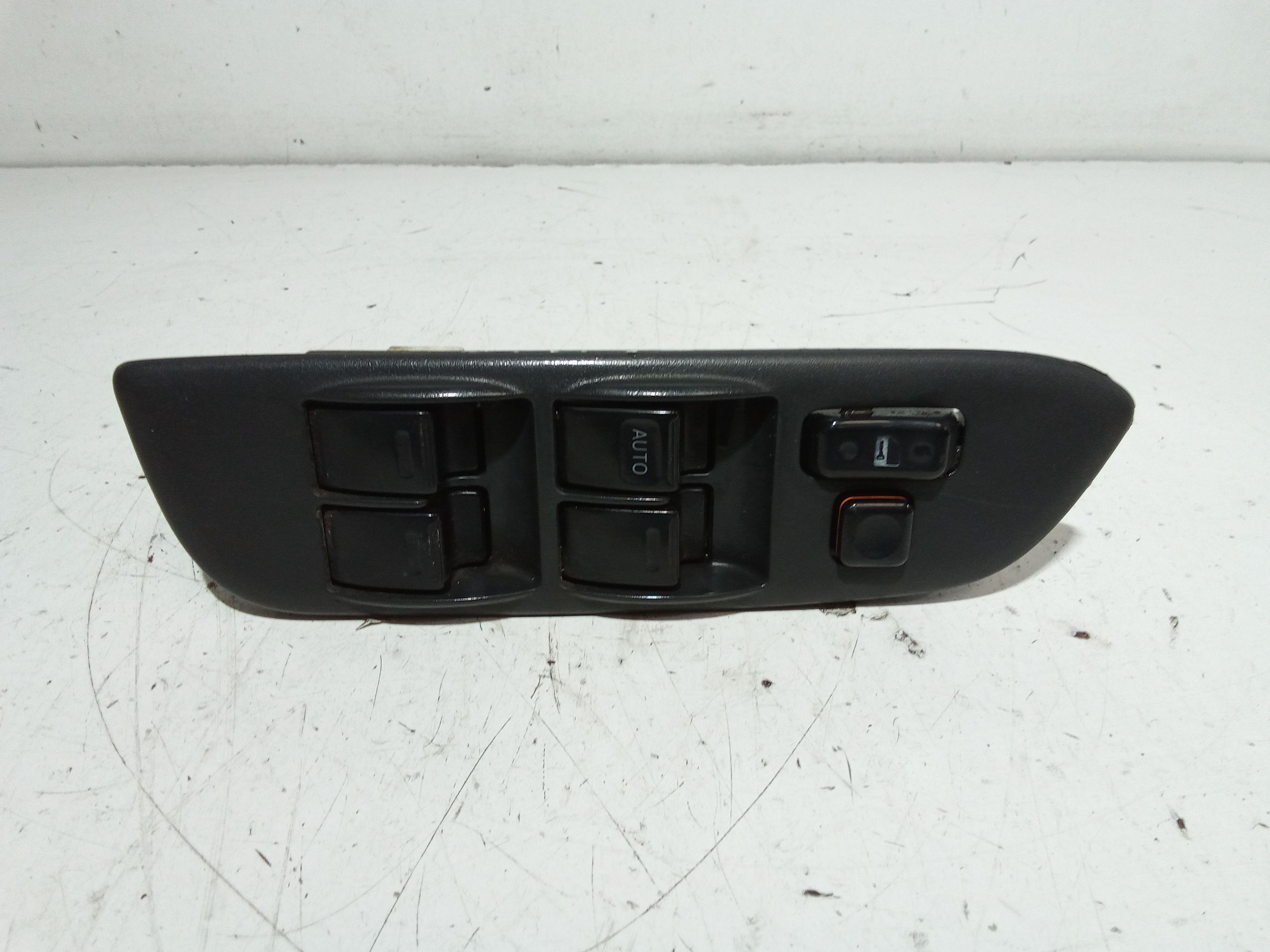 Interruttore Alzacristalli Porta Ant. Sinistro Usato