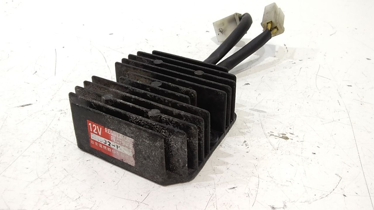 Regolatore Tensione Usato