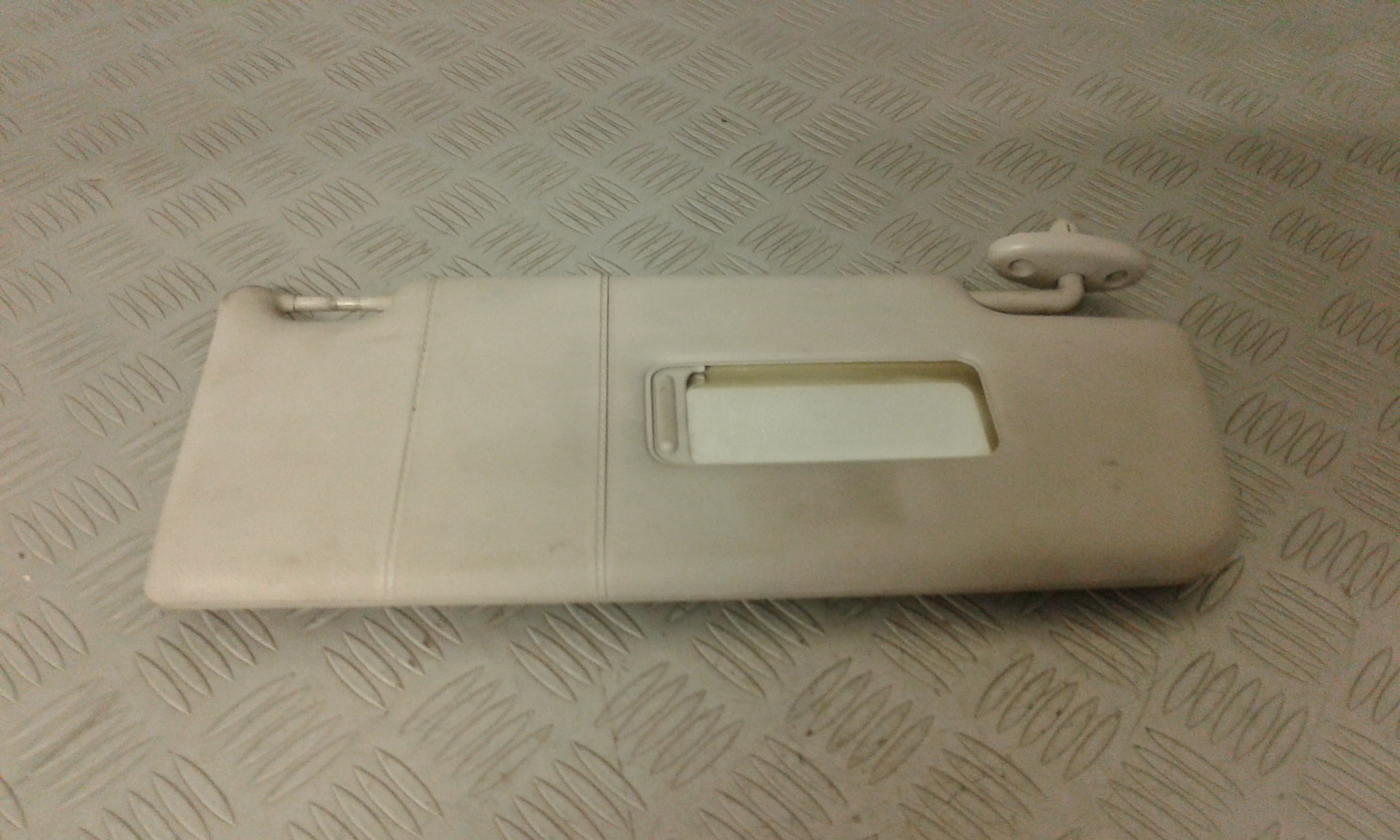 Aletta Parasole Parabrezza Destro 1146201 Usato