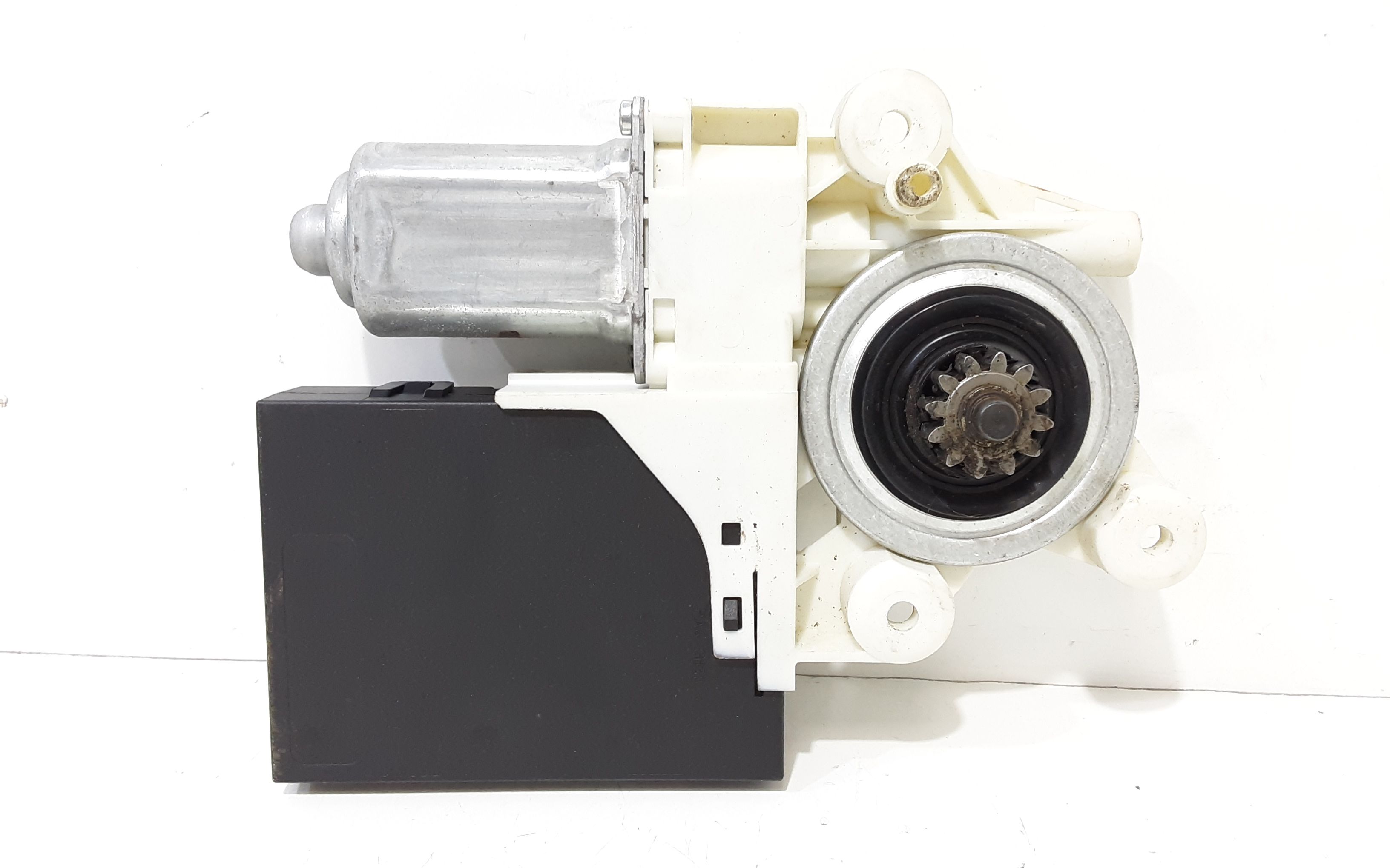 Motorino Alzacristallo Porta Ant. Destro 31275942 Usato