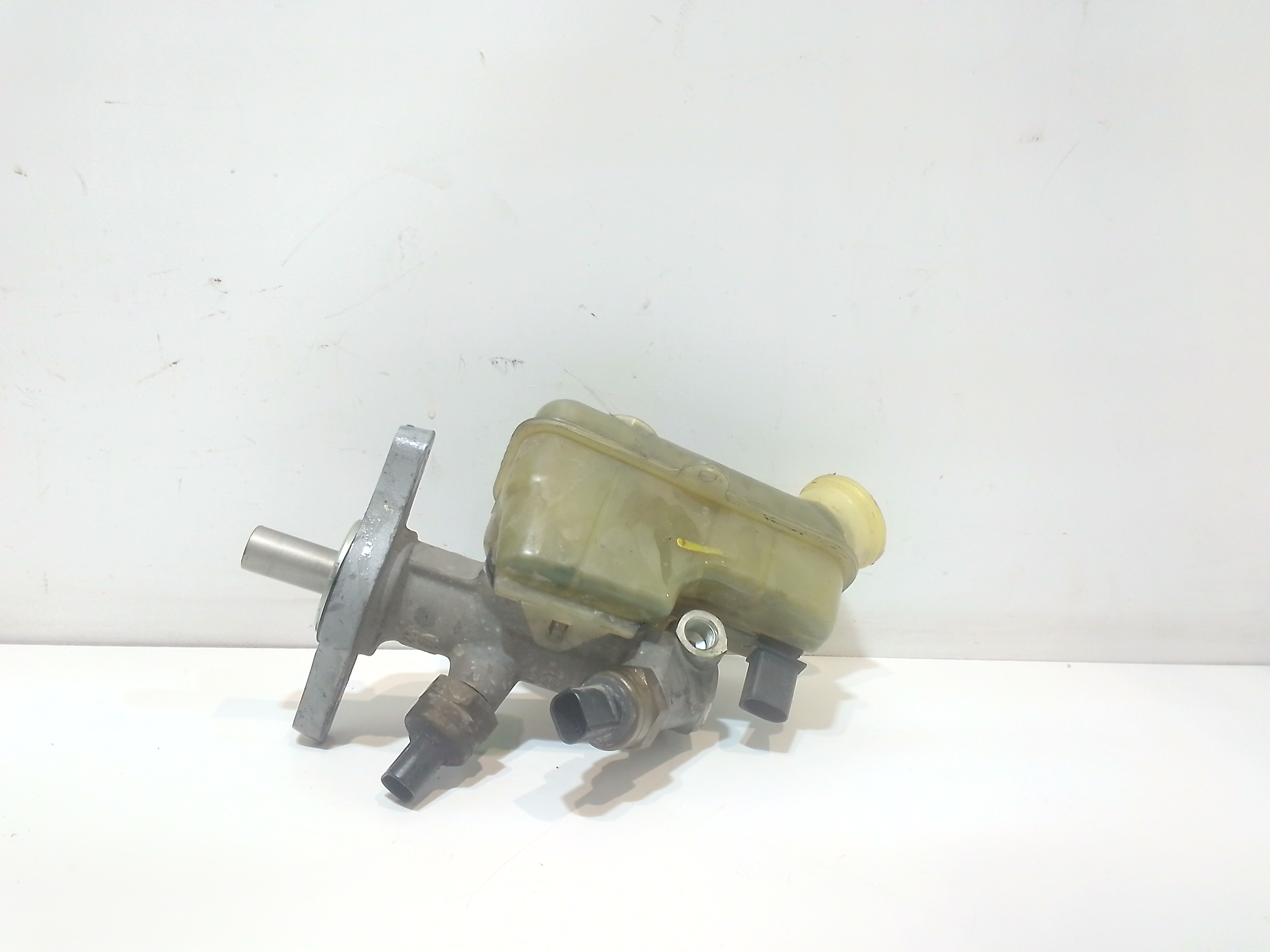 Pompa Comando Freni 8Z1614019 Usato