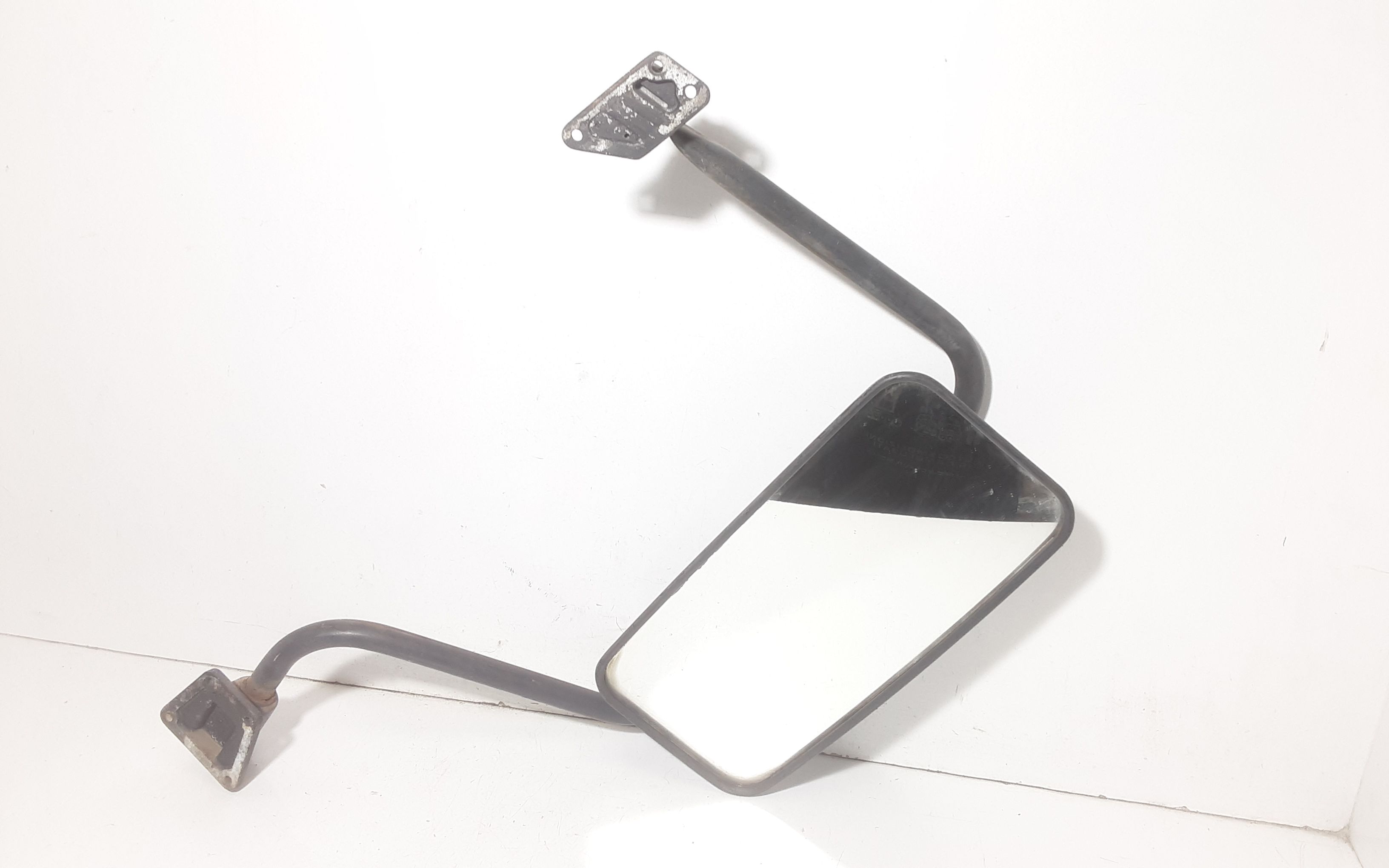 Retrovisore Est. Destro Usato