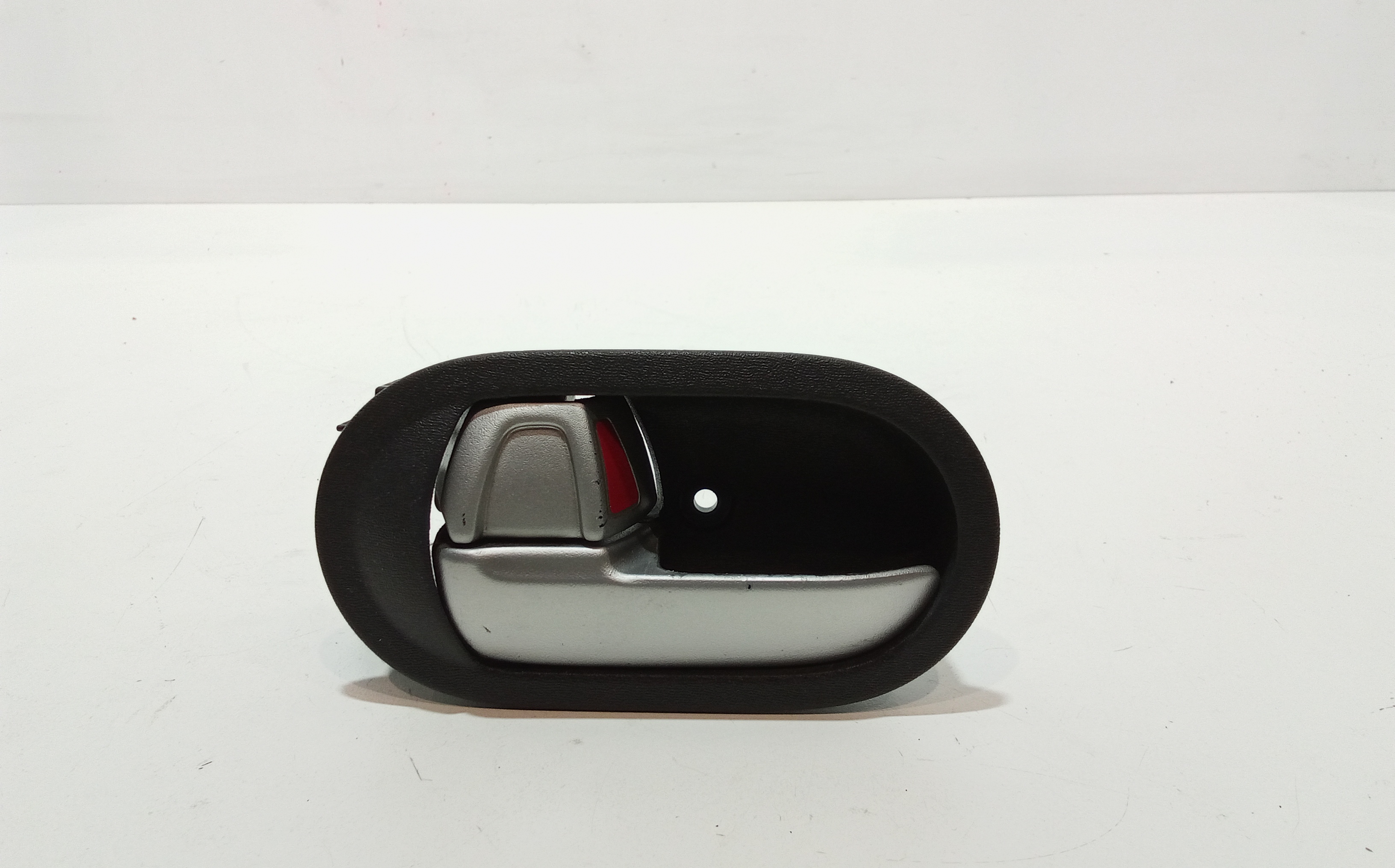 Maniglia Int. Apertura Porta Ant. Sinistro 5716A303XA Usato