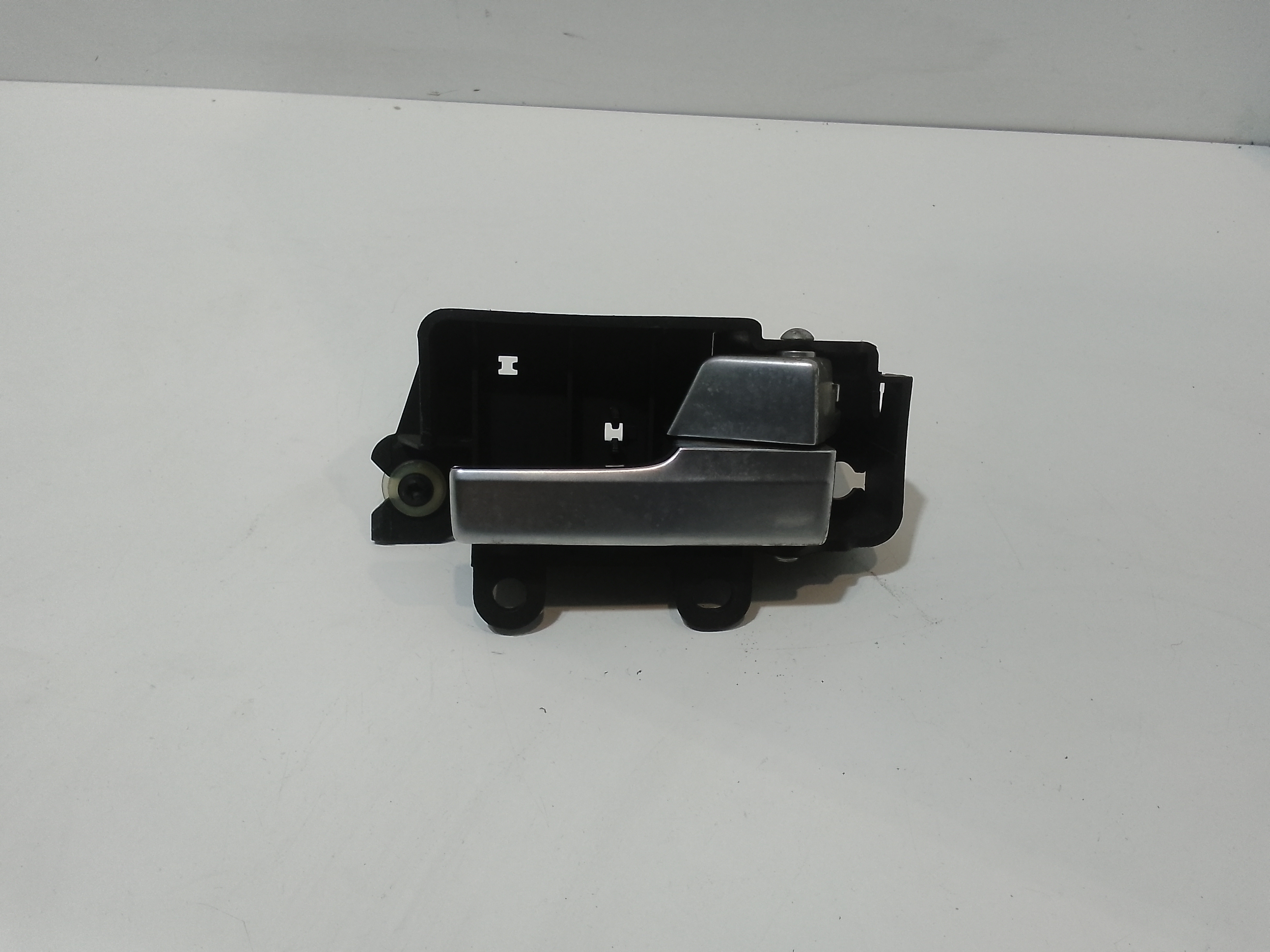 Maniglia Int. Apertura Porta Post. Destro 1501942 Usato