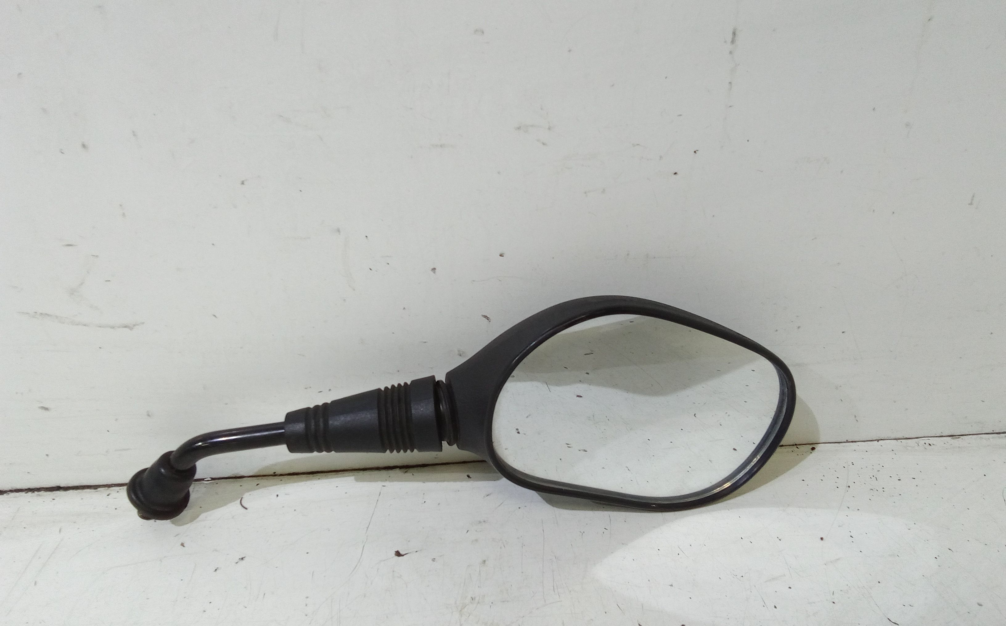 Retrovisore Est. Destro Usato