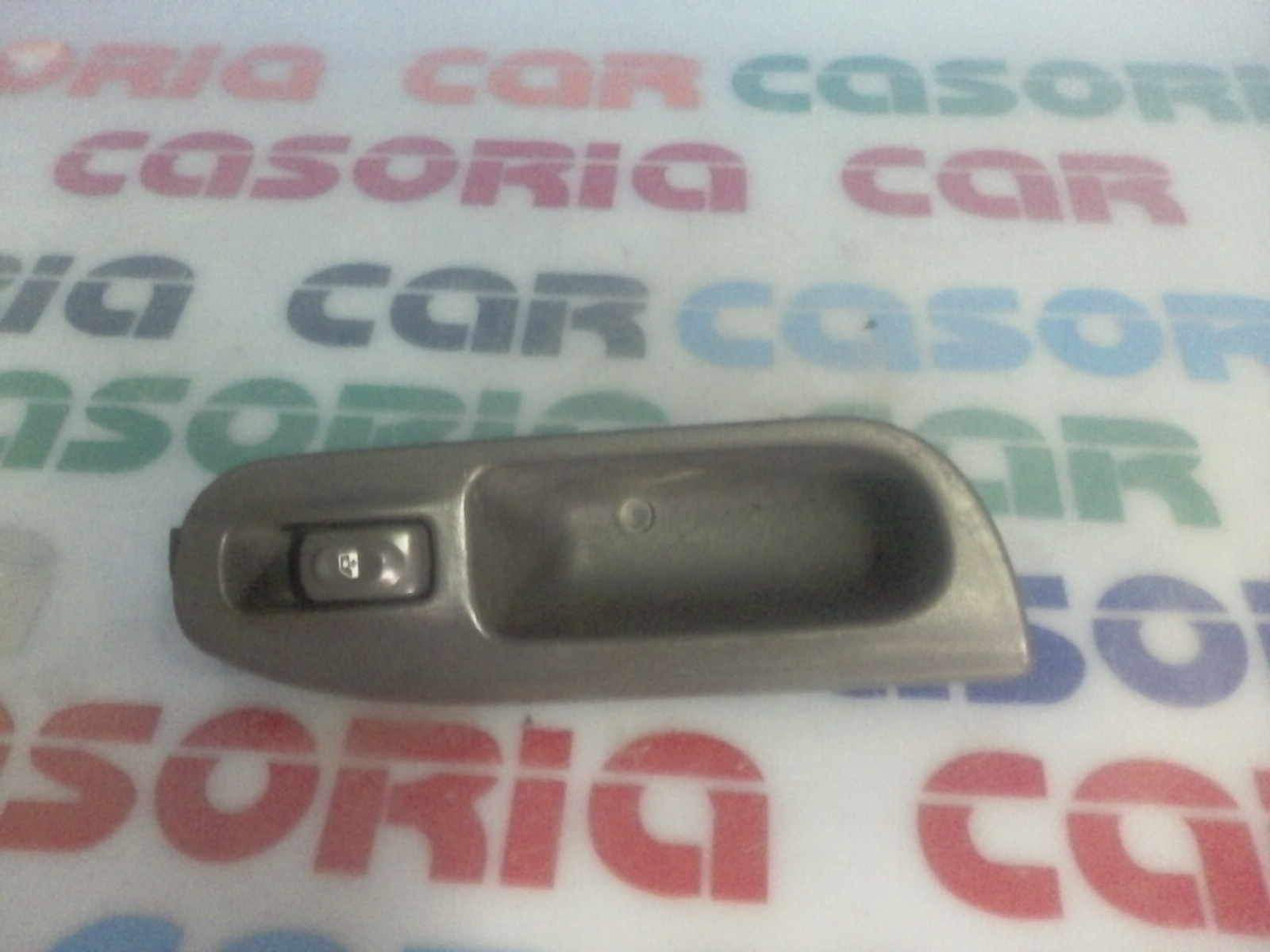 Interruttore Alzacristalli Porta Ant. Destro 7700432963 Usato