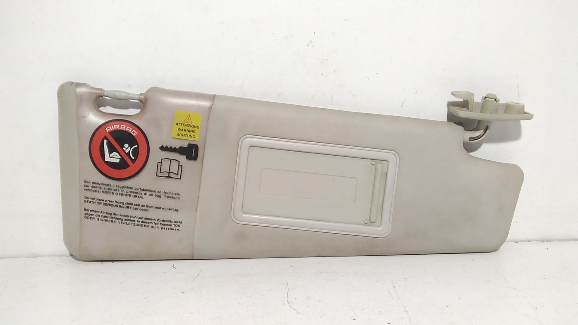 Aletta Parasole Parabrezza Destro 735361684 Usato