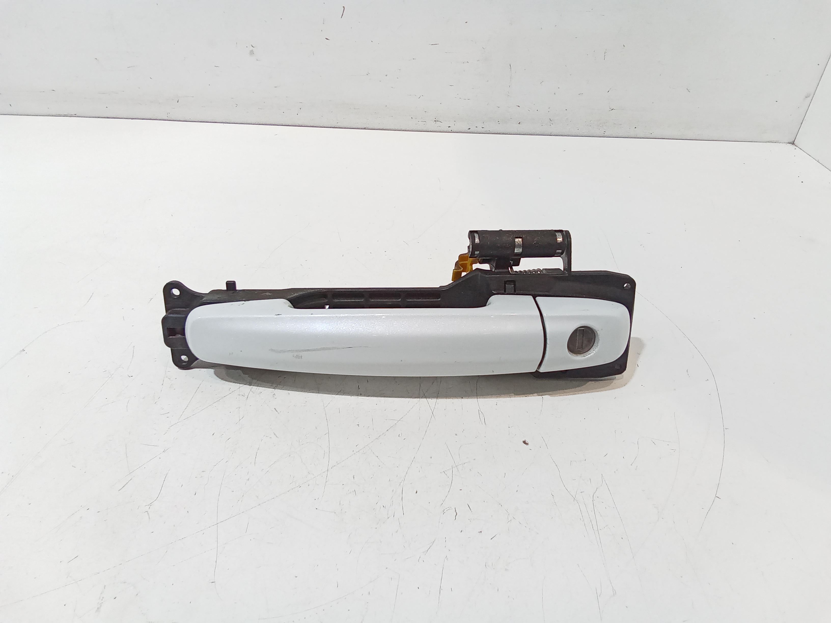 Maniglia Porta Ant. Sinistro 8281063811ZCC Usato