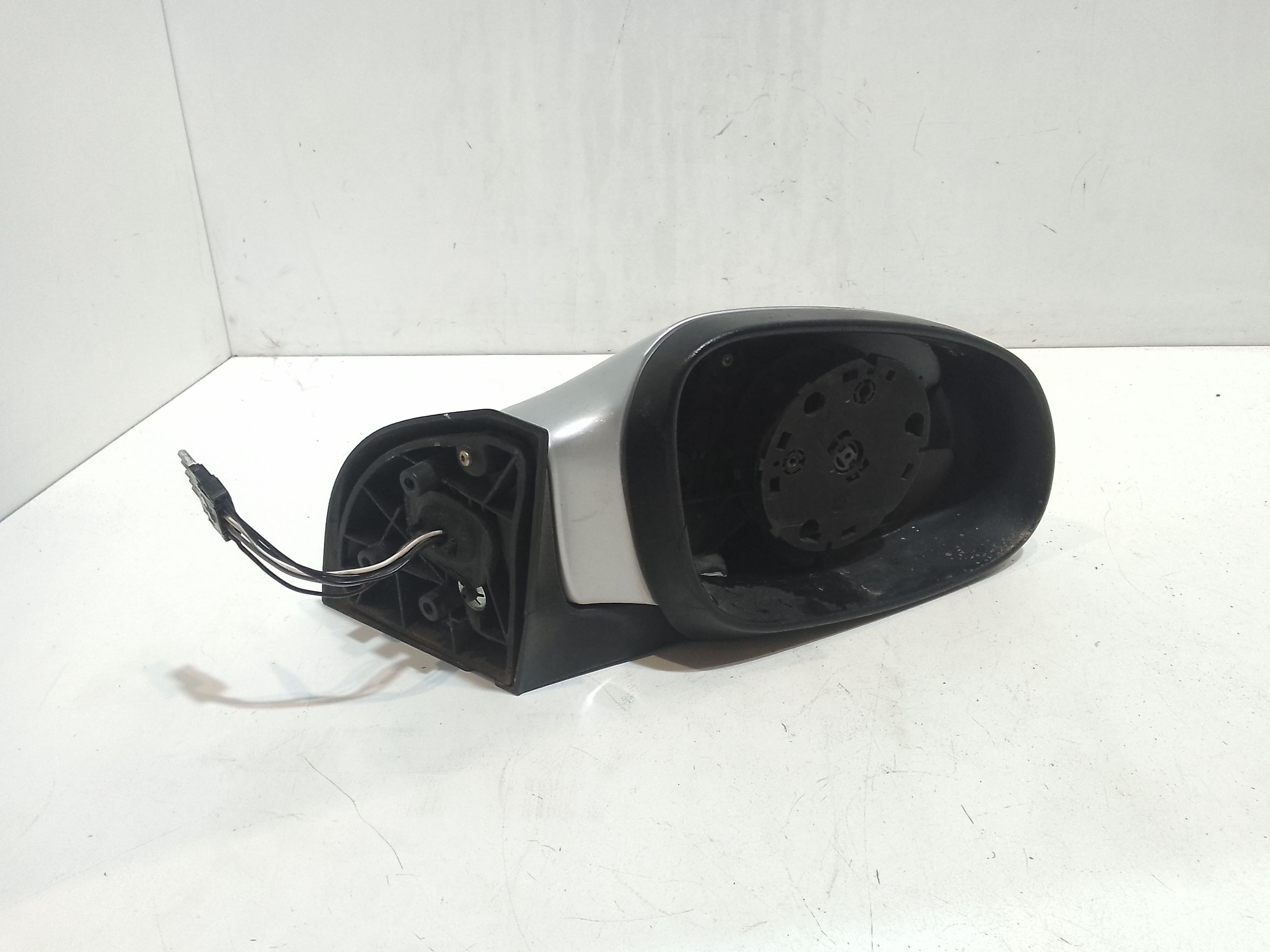 Retrovisore Est. Destro Usato