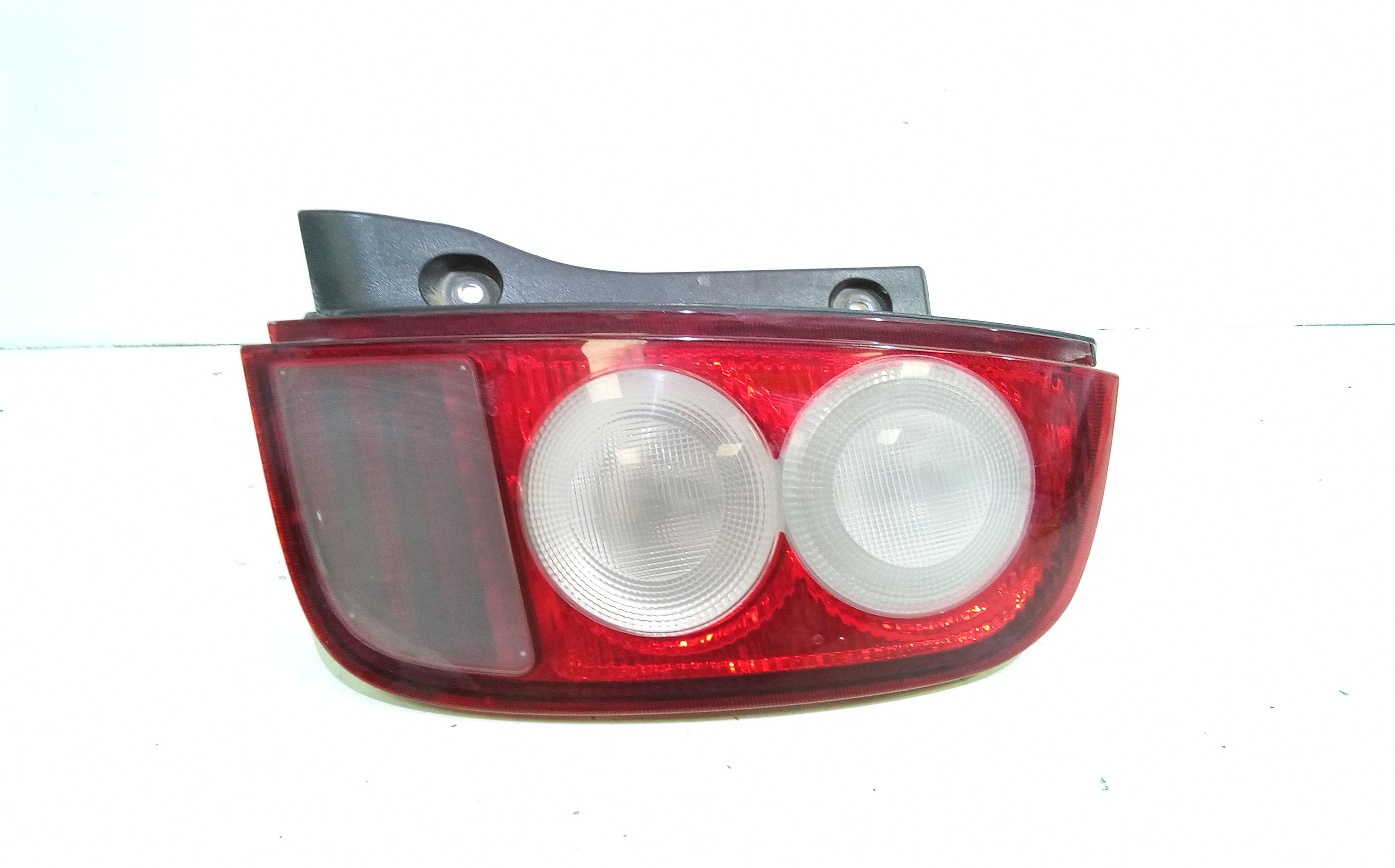 Fanale Post. Destro 26550AX720 Usato