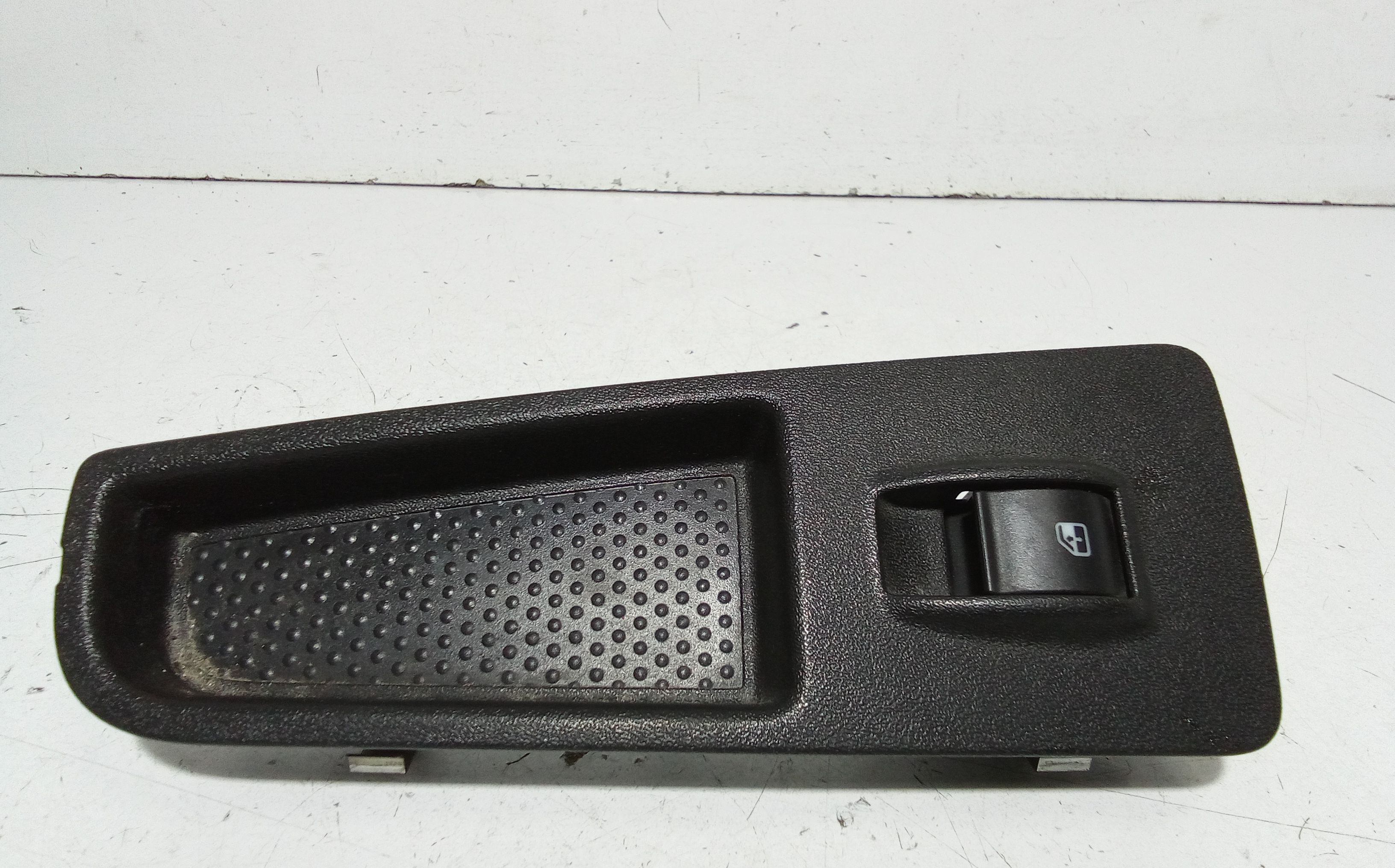 Interruttore Alzacristalli Porta Ant. Destro Usato