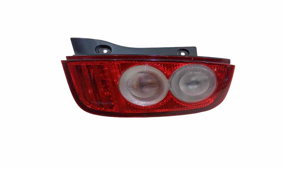 Fanale Post. Destro 26550AX720 Usato