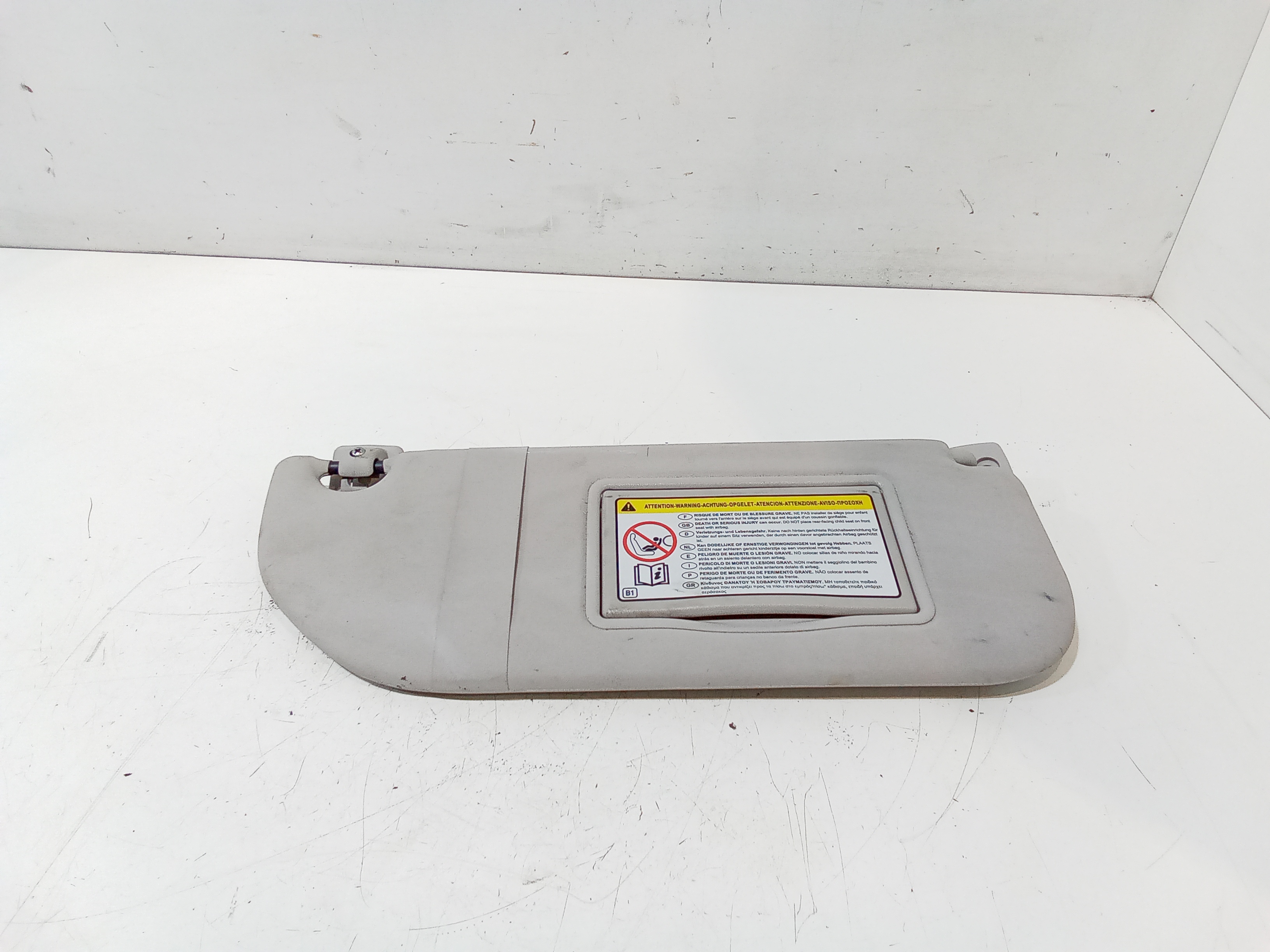 Aletta Parasole Parabrezza Destro Usato