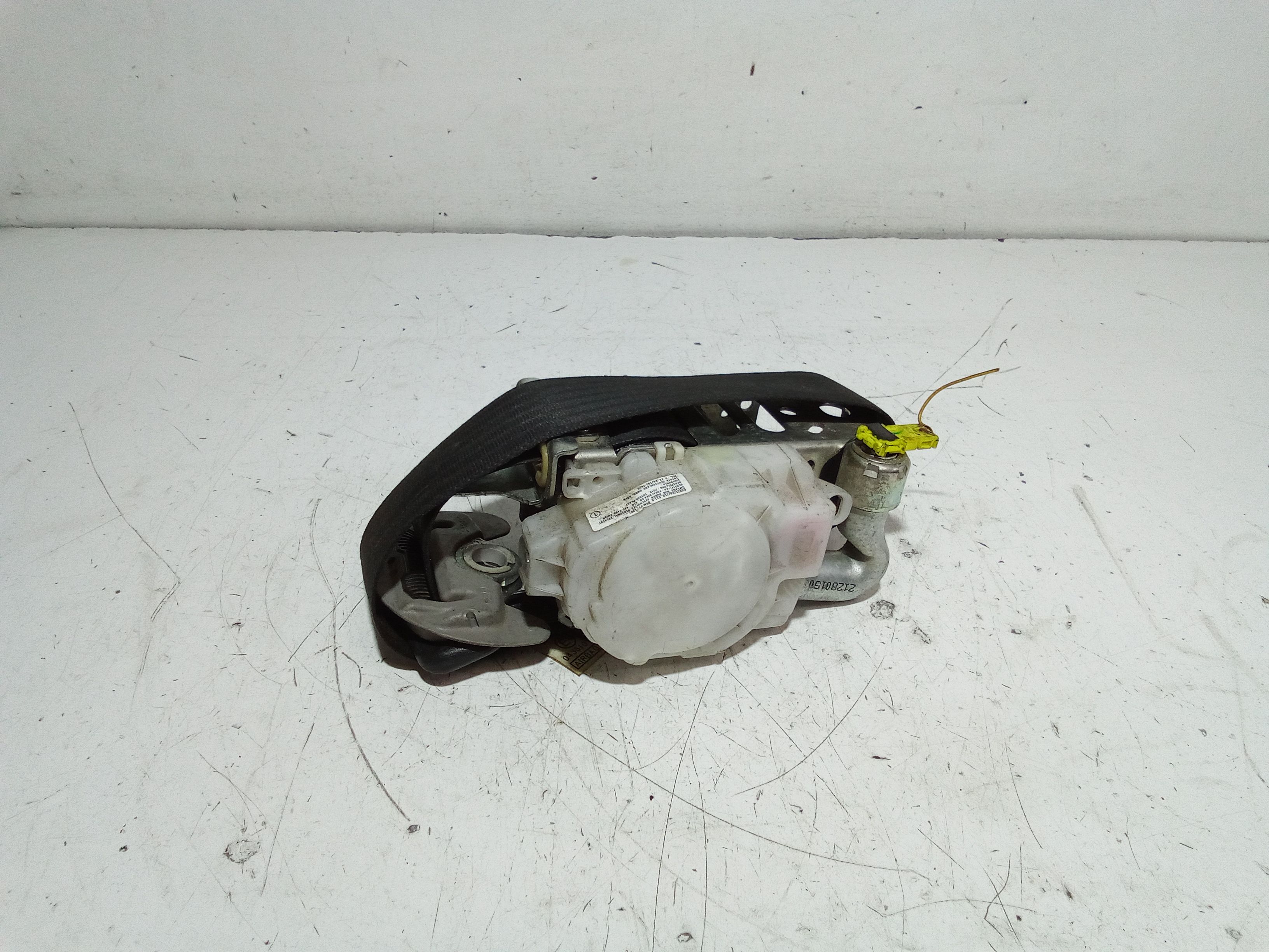 Cintura Di Sicurezza Ant. Destro 7321042320B2 Usato