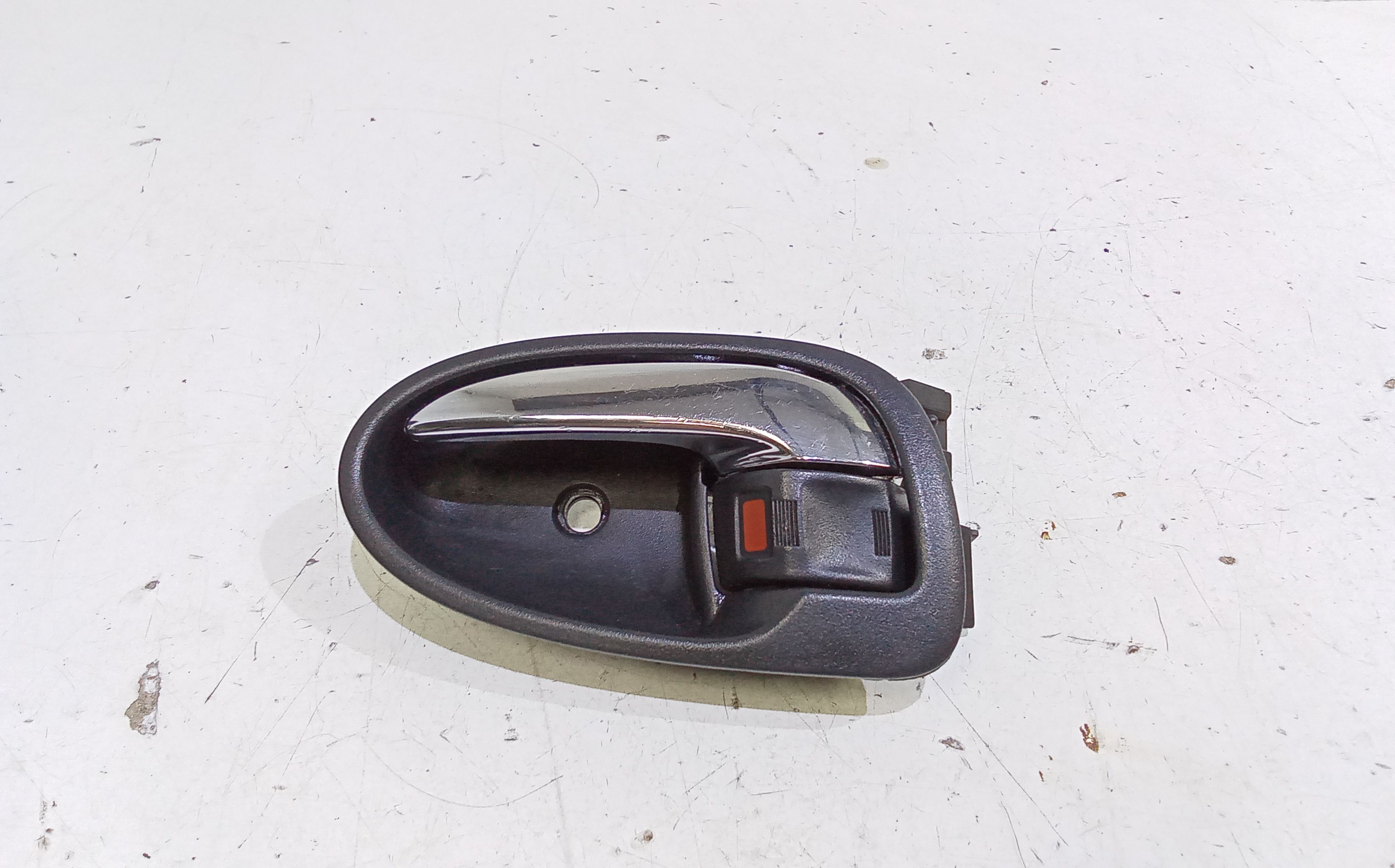 Maniglia Int. Apertura Porta Ant. Sinistro 6920652110B1 Usato