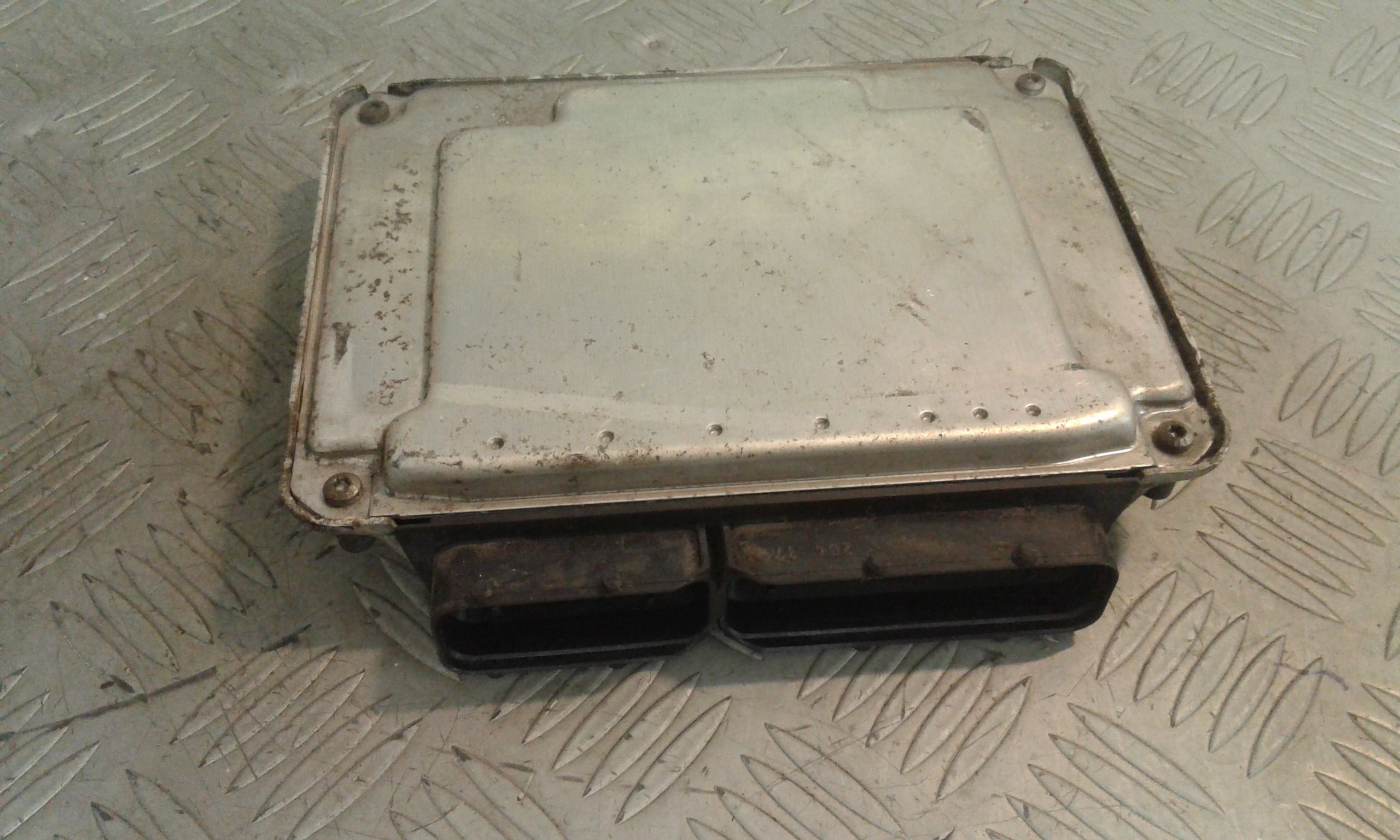 Centralina Iniezione 03D906023 Usato