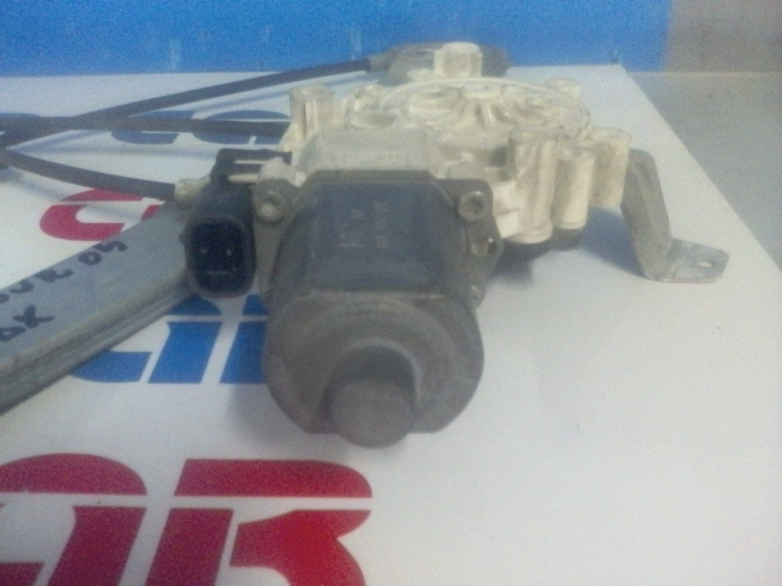 Alzacristallo Porta Ant. Destro Usato