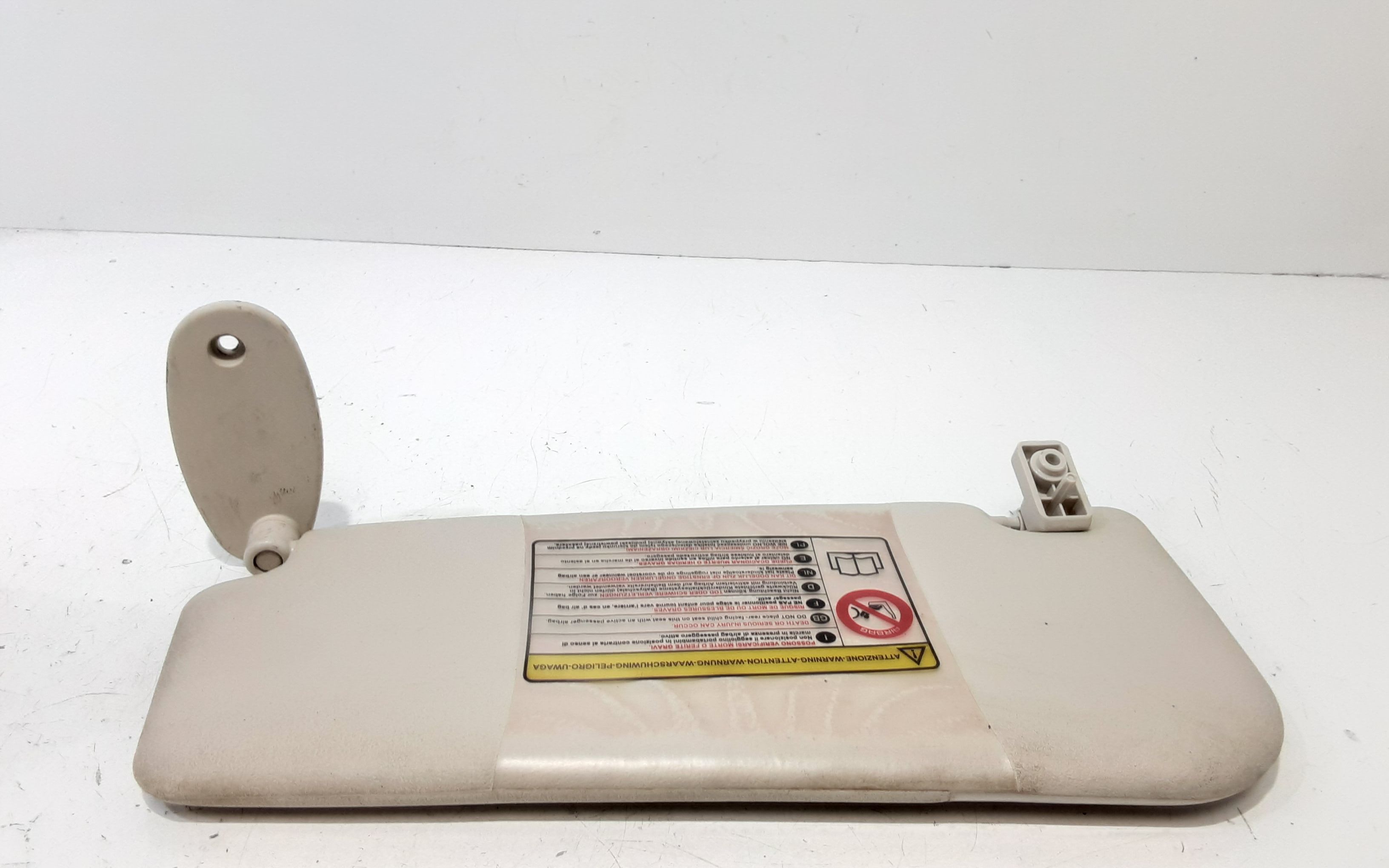 Aletta Parasole Parabrezza Destro 735411165 Usato