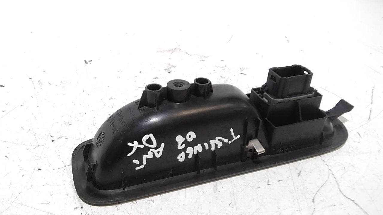 Interruttore Alzacristalli Porta Ant. Destro 8200214936 Usato