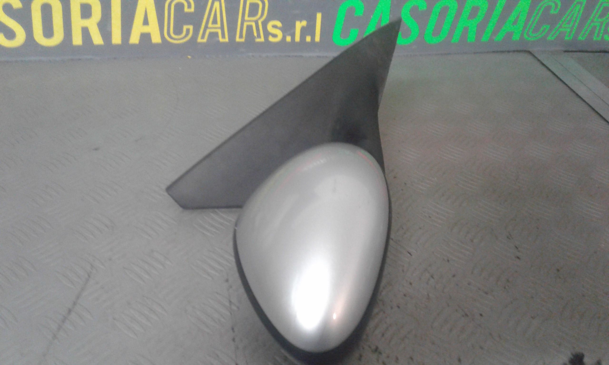 Retrovisore Est. Destro Usato