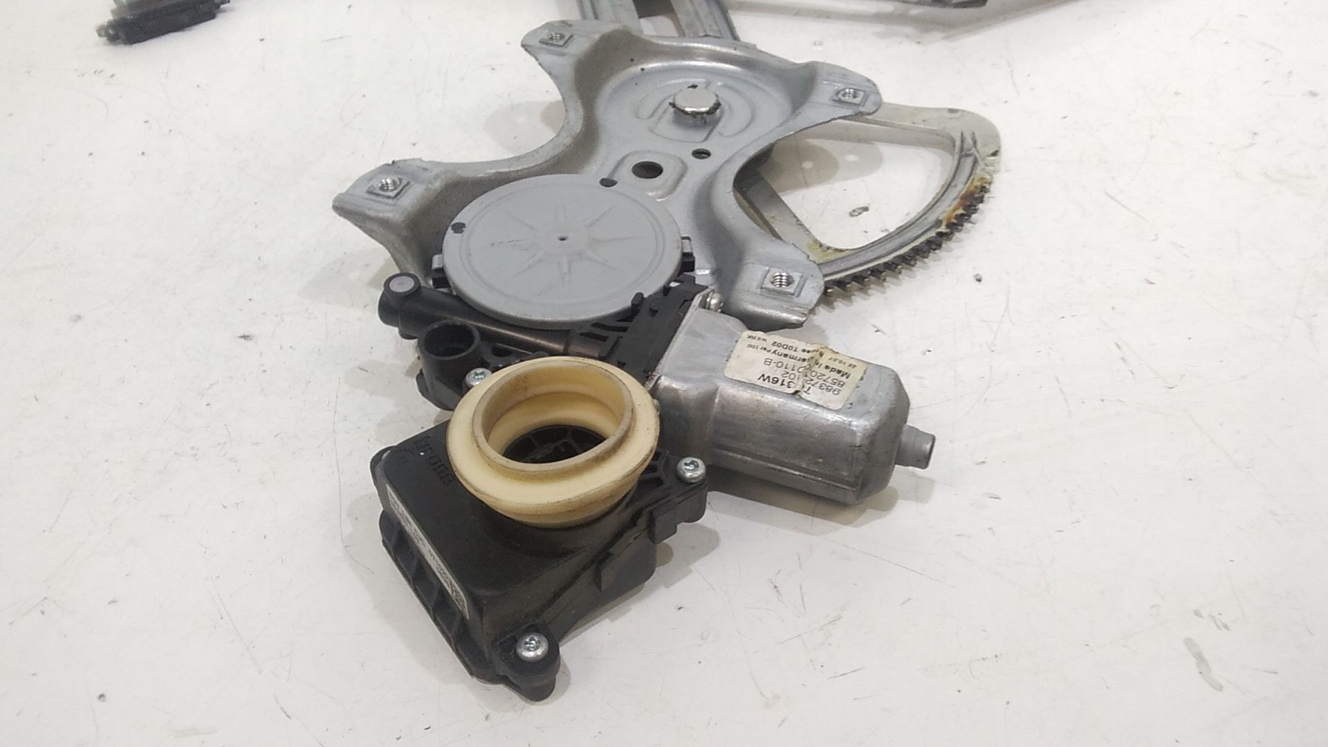 Alzacristallo Porta Ant. Sinistro 6982052270 Usato