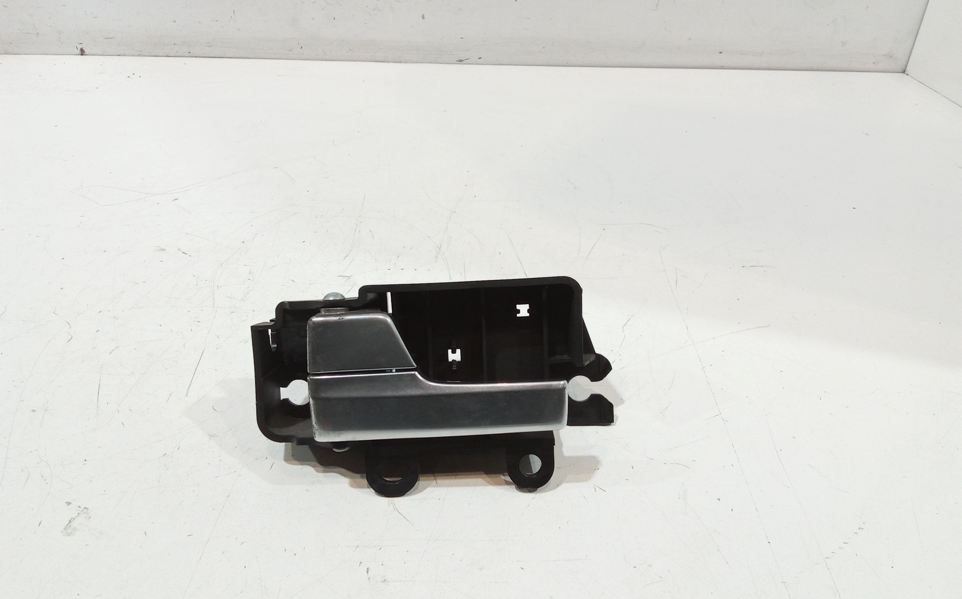 Maniglia Int. Apertura Porta Ant. Sinistro 1470113 Usato